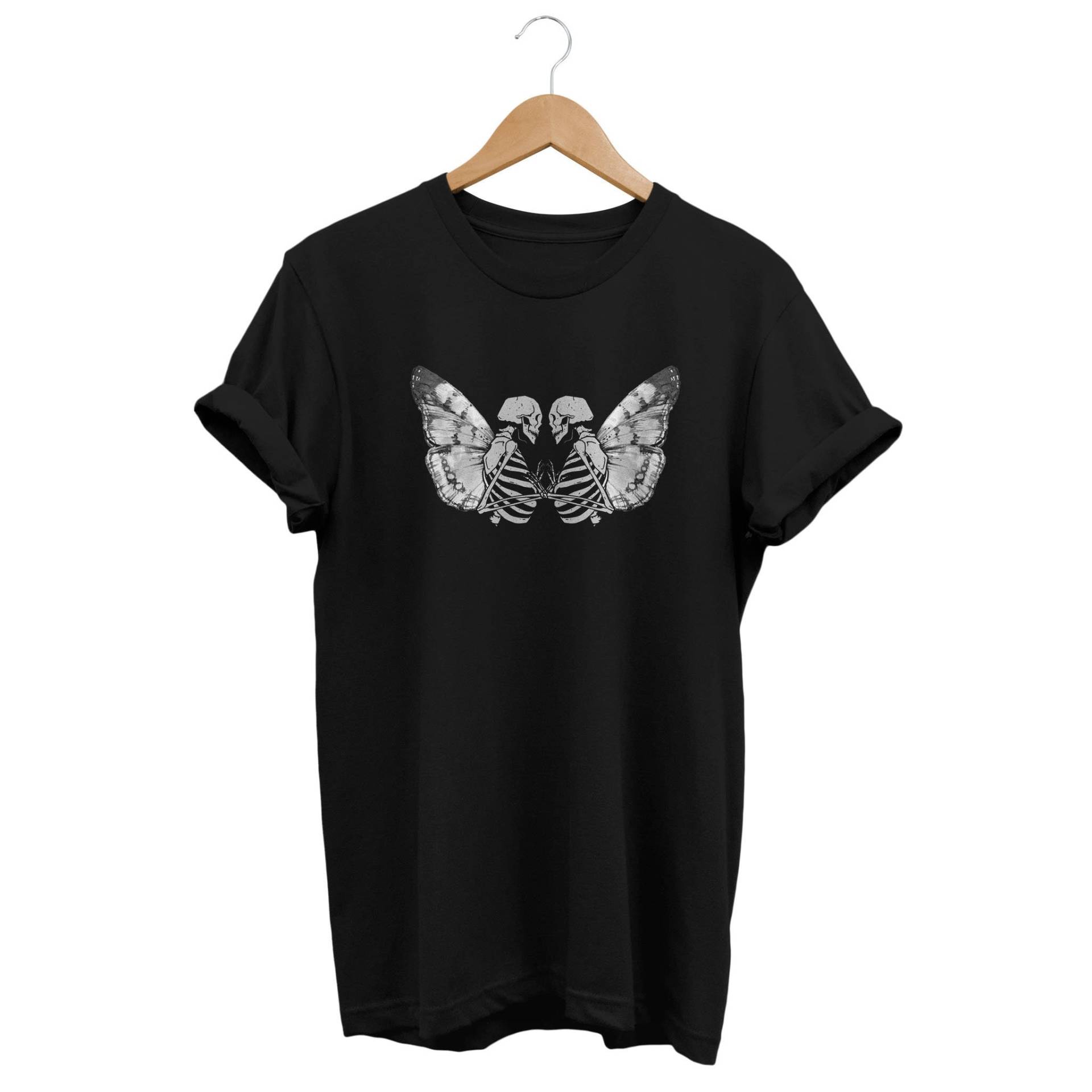 Skelett Fairies Shirt, Grunge Fairycore Kleidung, Fairy Dark T-Shirt, Pastel Goth, E-Girl Outfit, Skeleton Liebhaber von ElephanTees