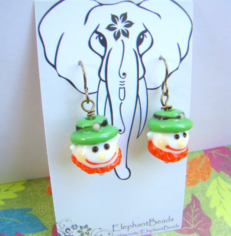 Lampwork Glas Kobold Ohrringe, St Patricks Day Schmuck von ElephantBeads