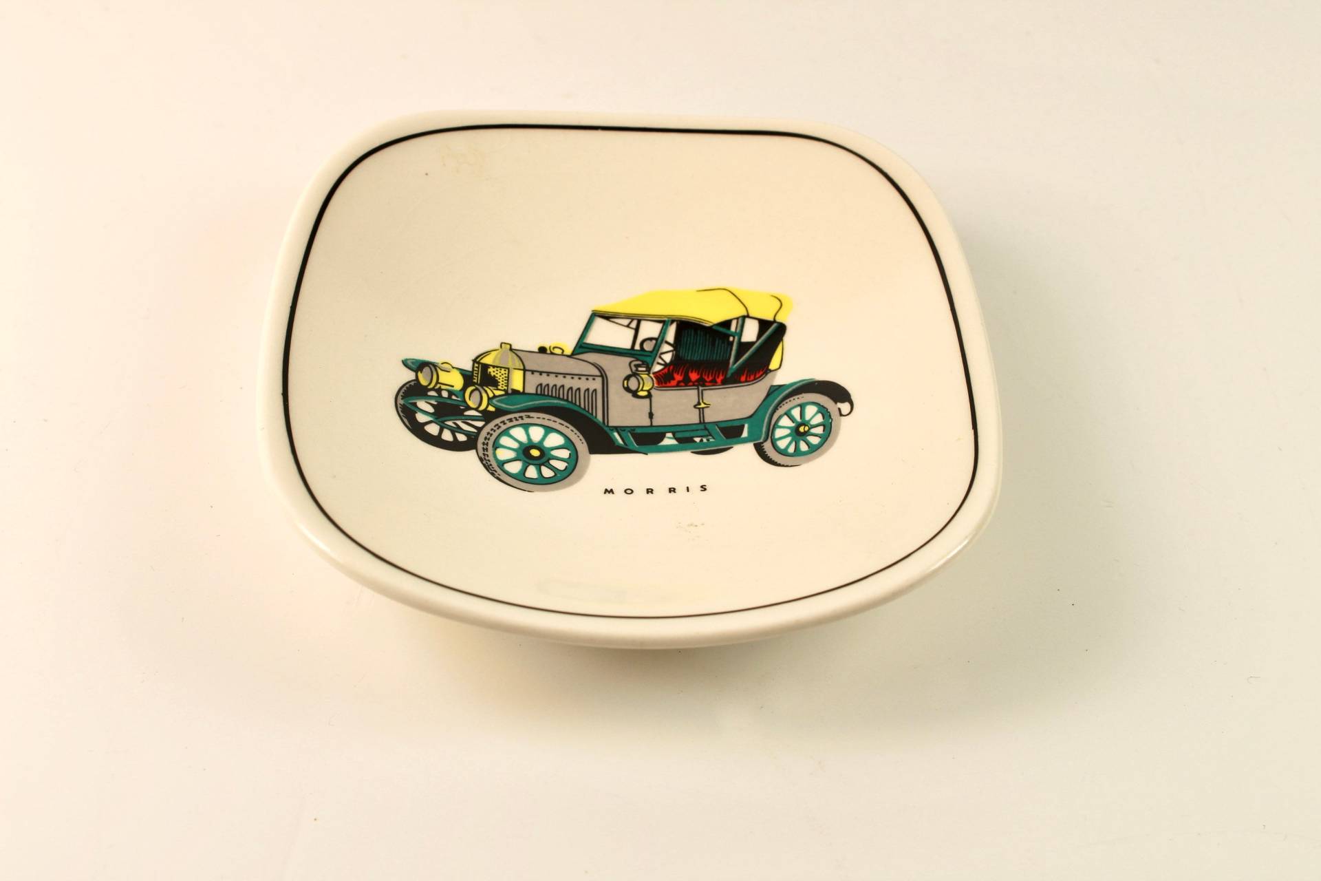 Eine „Morris"-Auto-Schmuckschale Von Grays Pottery von ElephantandMonkeyUK