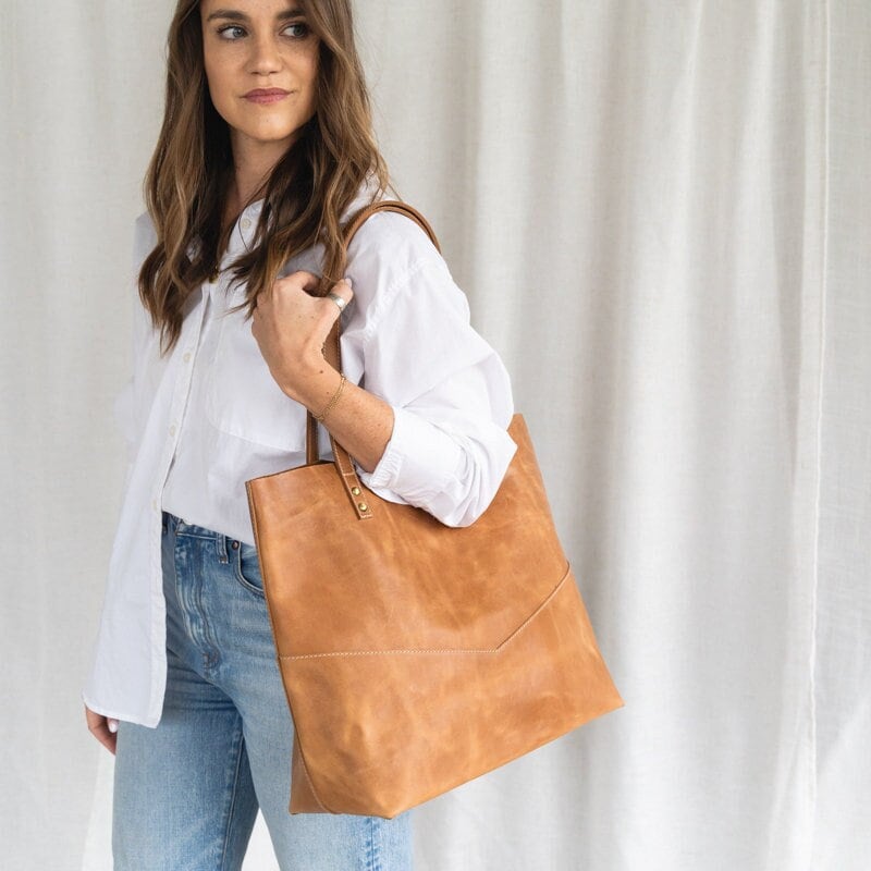 Traveller Tote Aus Echtem Leder Wochenendtasche Für Frauen Traveller Tote Aus Echtem Leder Wochenendtasche Für Frauen von ElevatePeople
