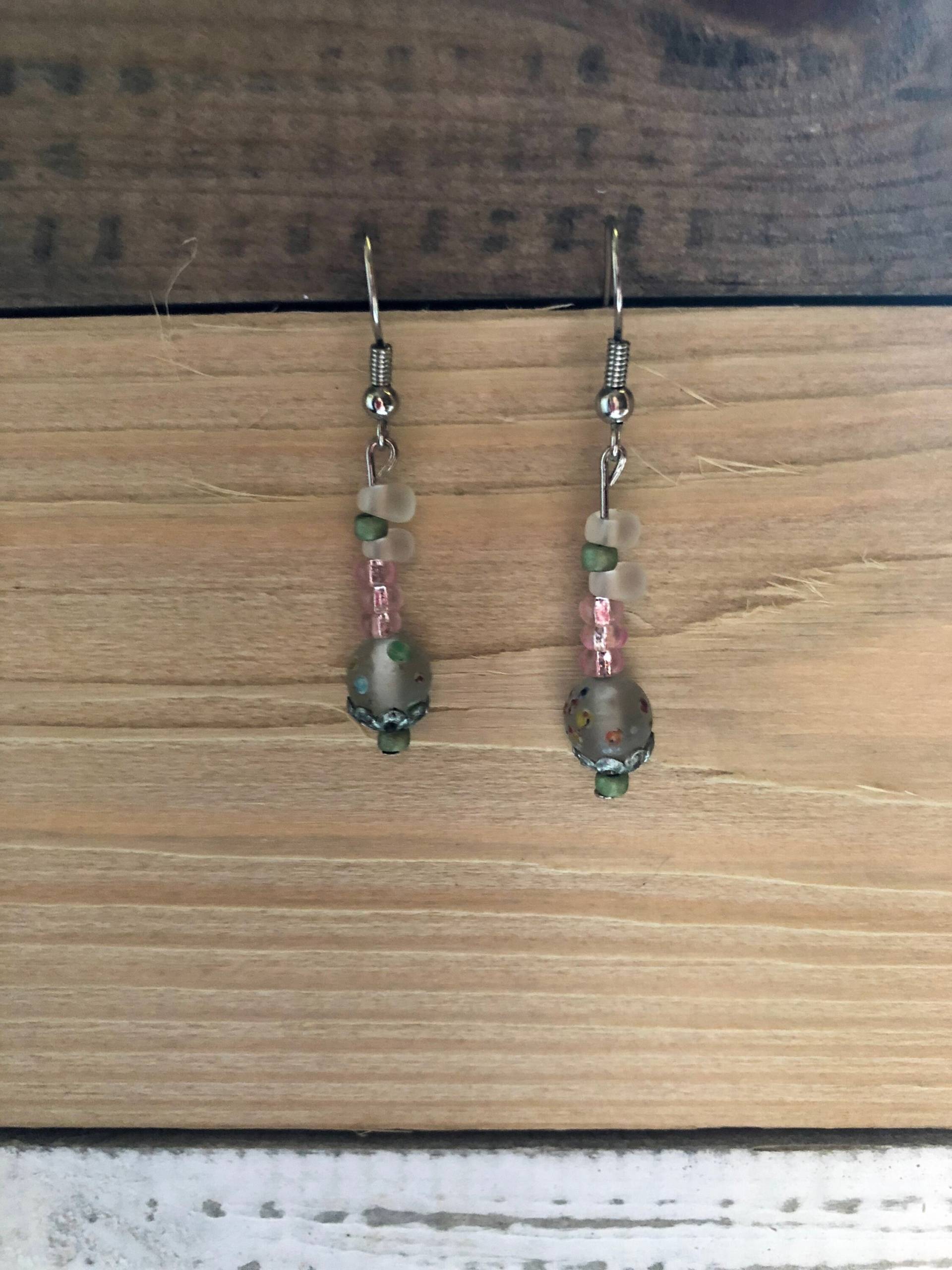 Weiche Blütenblätter - Antike Perlen Ohrringe von ElevatingColor