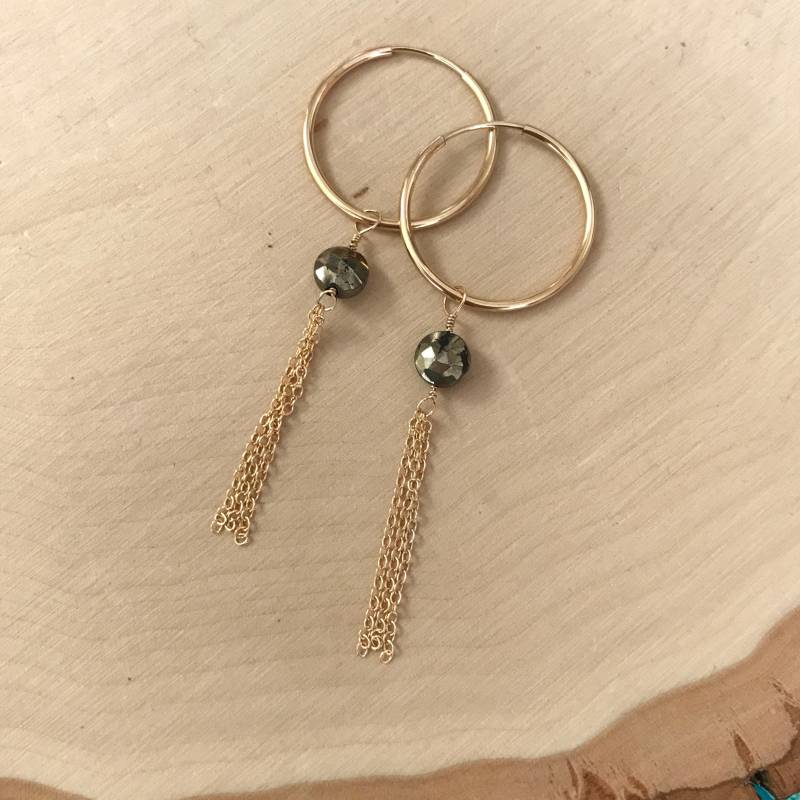 14 K Goldfilled Endlos Reifen Mit Pyrit Und Kette Quaste Tropfen. "Nabend von ElevenDreams