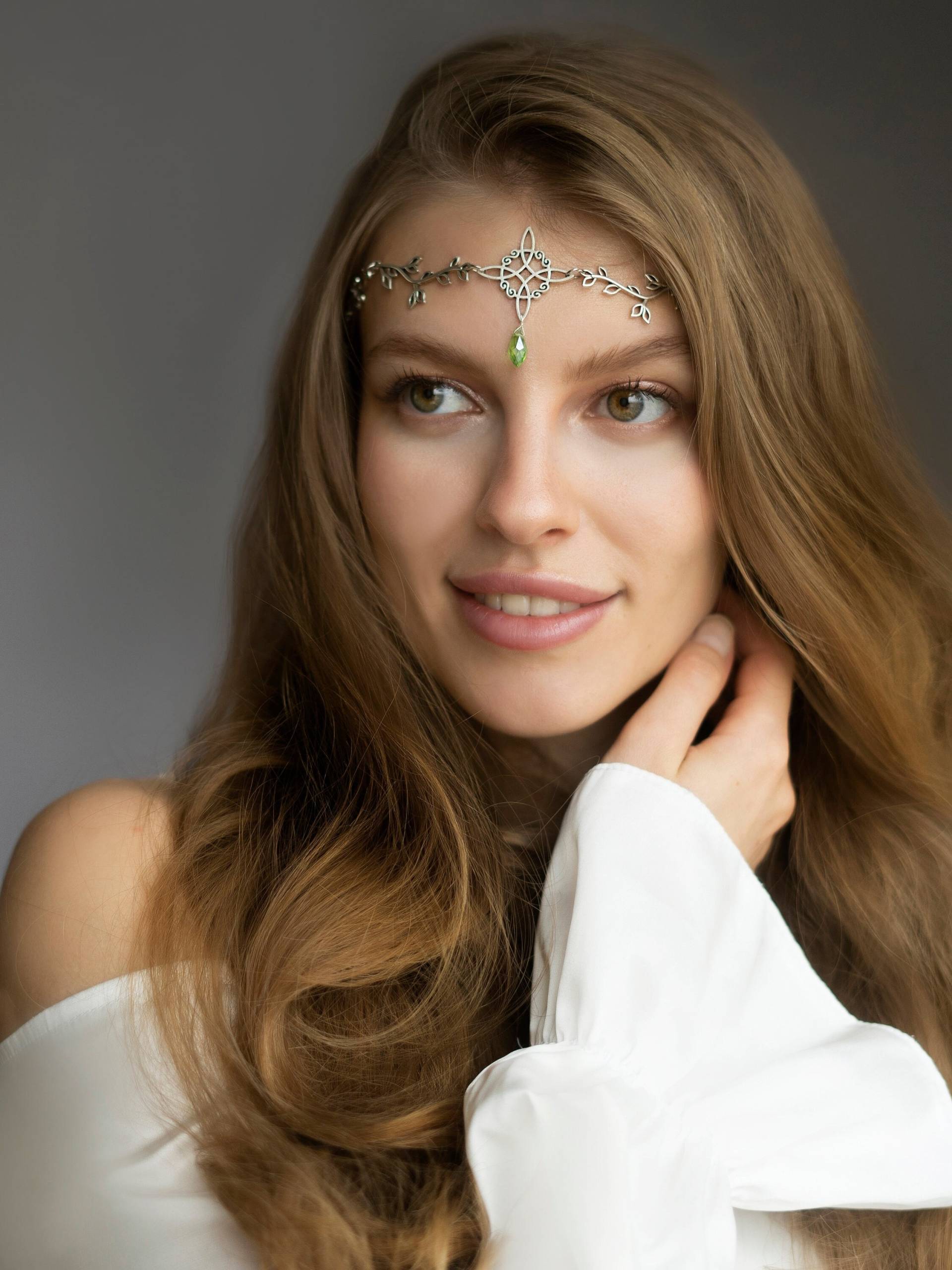 Elfenkrone | Elfen Tiara Zierliches Zweig Haarband Grün Weiße Kristall Haarreif Blatt Blumenkrone Kopfschmuck von ElfParadise