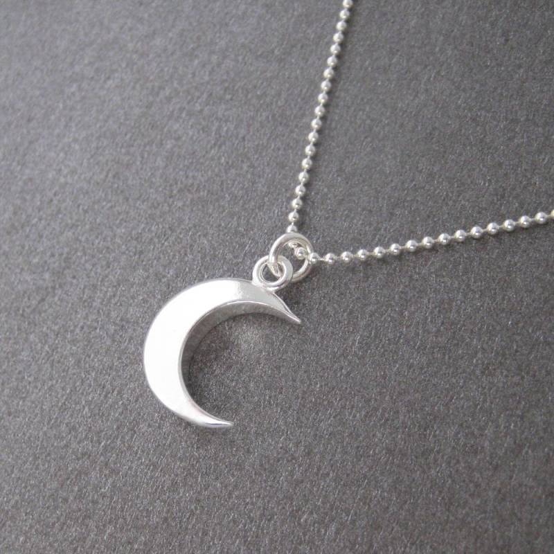 Halskette Mit Halbmond-Anhänger Aus 925Er Sterlingsilber Halskette Mit Halbmond-Anhänger Aus 925Er Sterlingsilber von ElianorBijoux