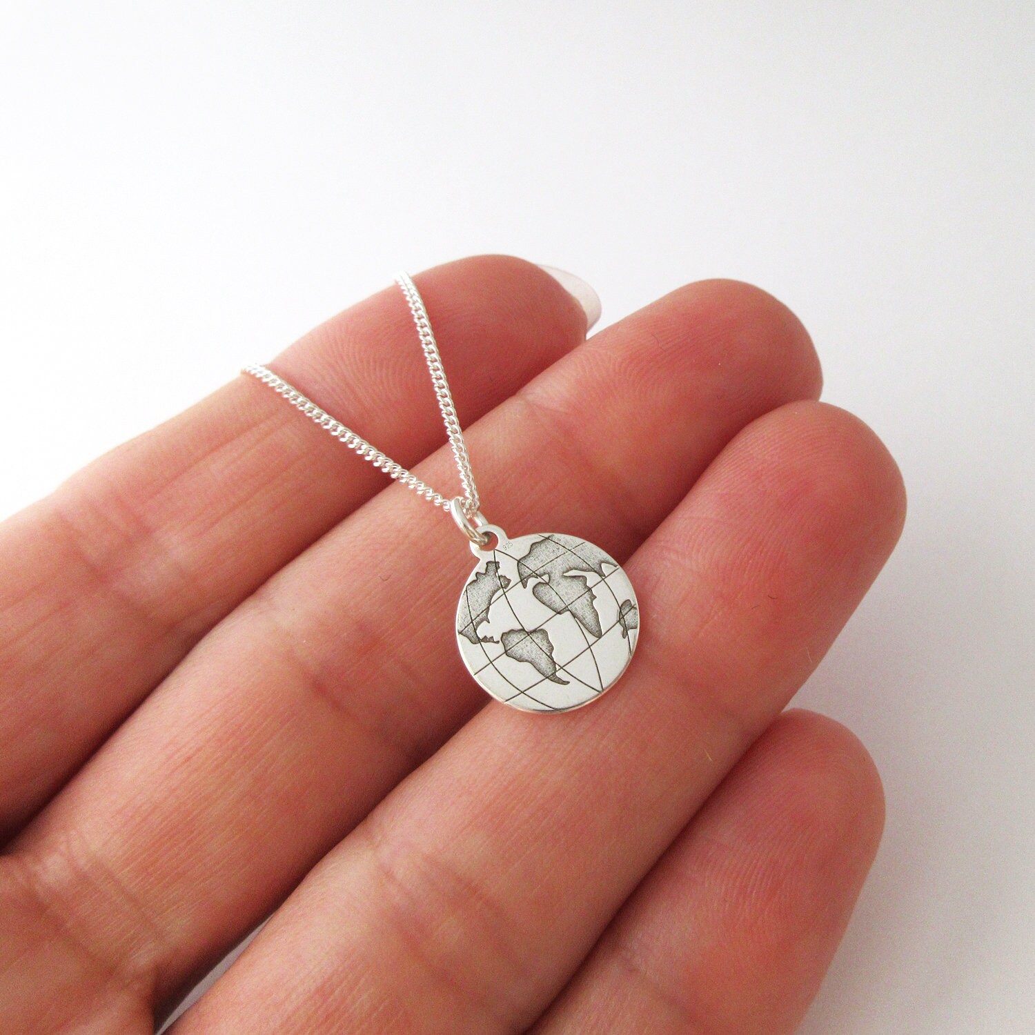 Halskette Mit Reise-Weltkarte-Anhänger Aus 925Er Silber Halskette Mit Reise-Weltkarte-Anhänger Aus 925Er Silber von ElianorBijoux