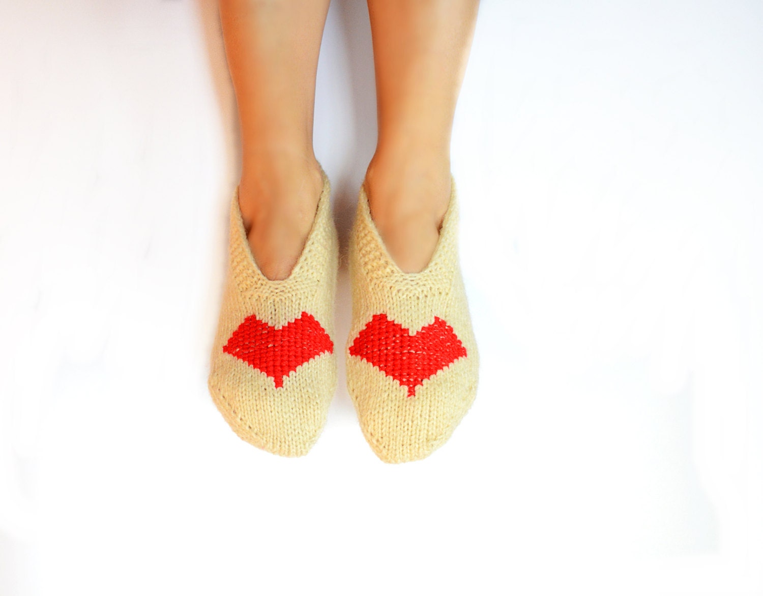 Handgestrickte Hausschuhe Aus Wolle Gestickte Herzen, Eu 37-38 von Elifiori