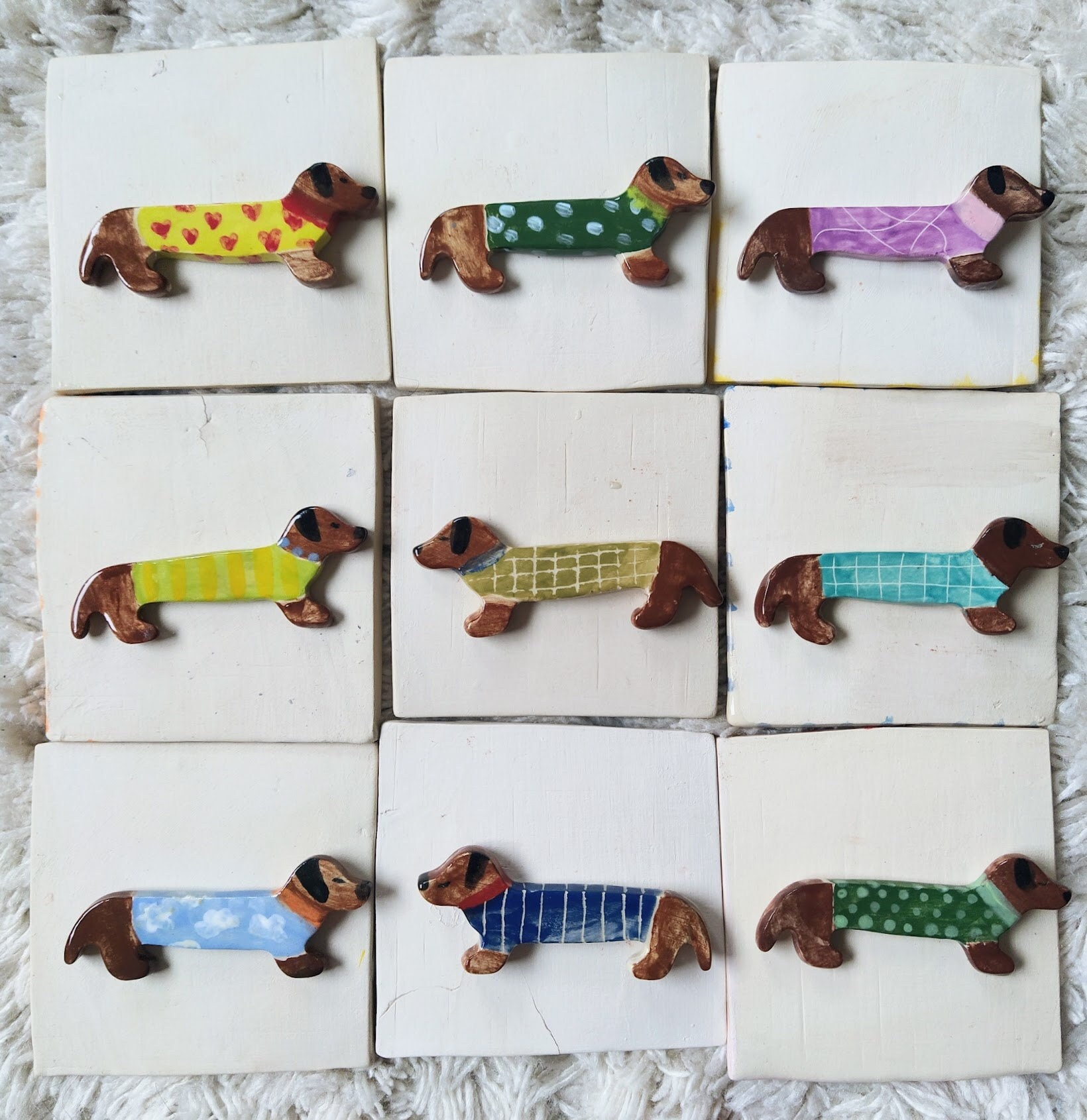 Dackel Brosche, Keramik Handgemachte Schmuck, Anstecknadel, Pin von ElinaMavrommatiArt