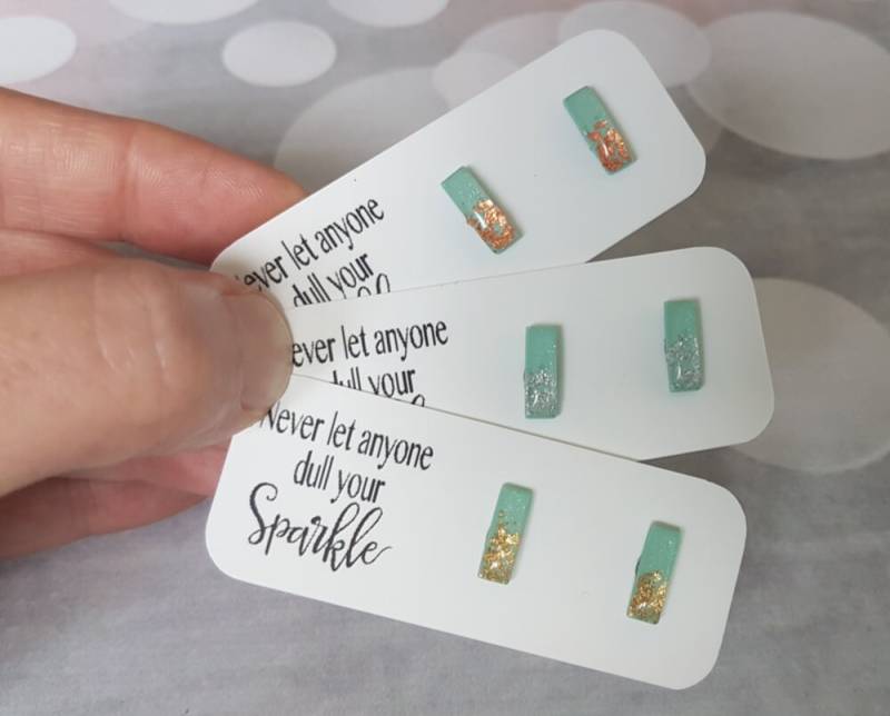 Mint Ohrringe Bar Ohrstecker, Hellgrüne Für Sie, Tiny Ohrstecker Zierlich, Geschenk Ihre Weihnachtsgeschenke von ElisGiftBoutique