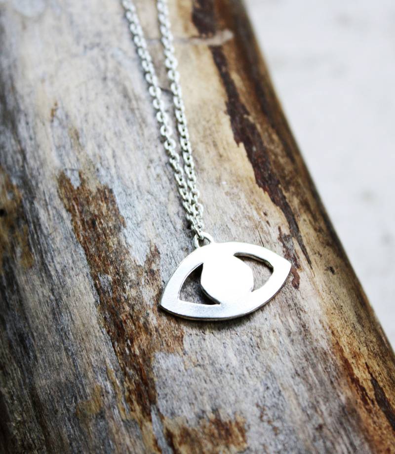 Evil Eye Halskette, Sterling Silber Schmuck, Altes Schutzsymbol, Talisman Geschenk Evil Eye Halskette, Sterling Silber Schmuck, Altes Schutzsymbol, Talisman Geschenk von ElisabethSpace