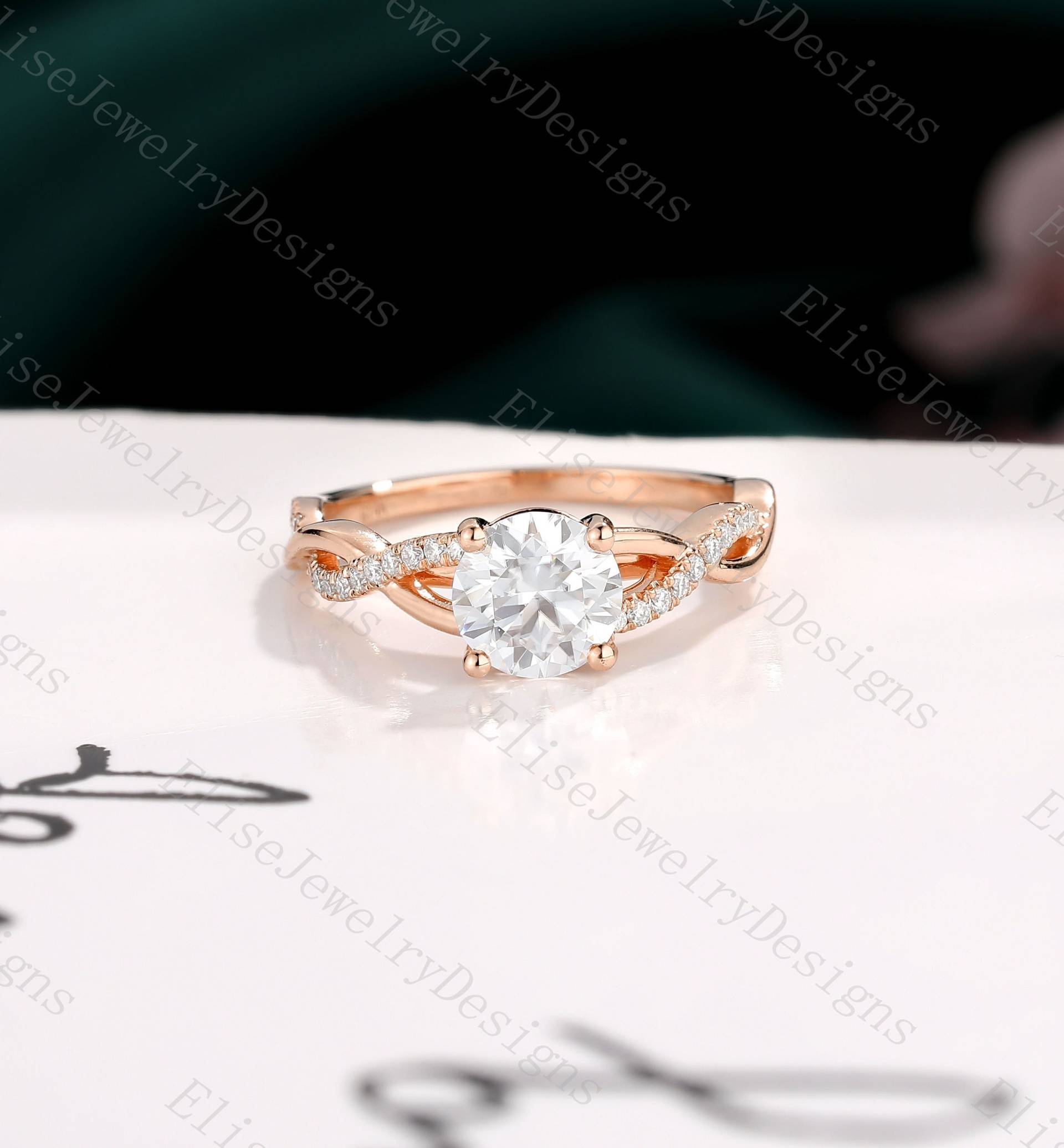 Antiker Moissanit Verlobungsring | Gedrehter Ring Roségold Cluster Infinity Pave Diamond Nach Maß von EliseJewelryDesigns