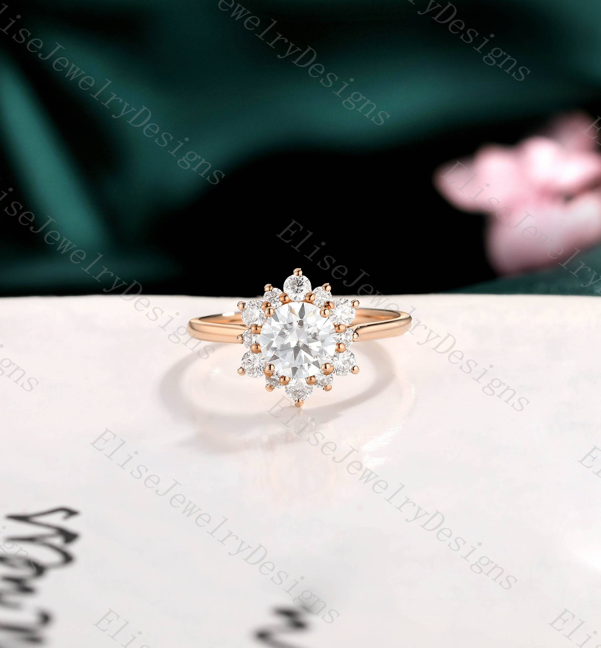 Halo Moissanite Verlobungsring | Runder Ring Starburst Diamant Zarter Roségold Art Deco Versprechen von EliseJewelryDesigns