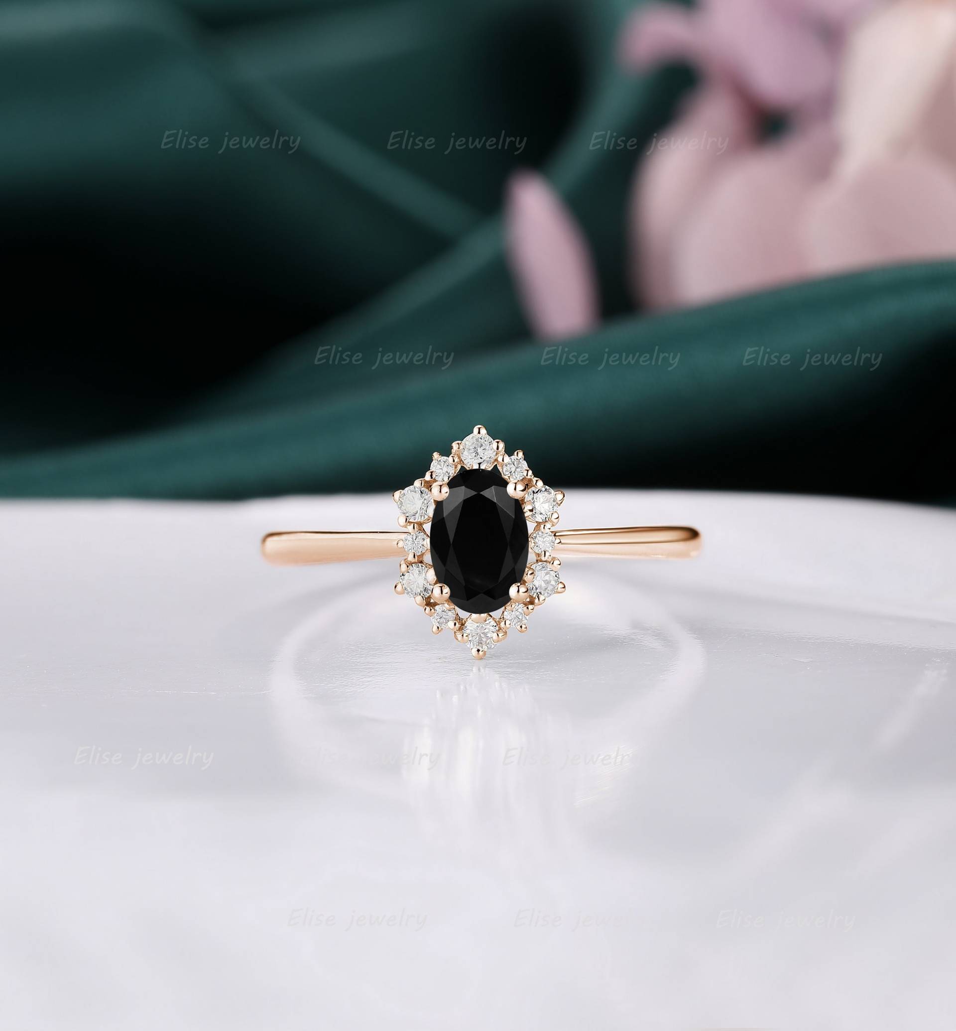 Schwarzer Onyx Verlobungsring | Vintage Rosegold Halo Ring Einzigartiger Moissanit Diamant Trauring Zierlicher Jubiläumsring von EliseJewelryDesigns