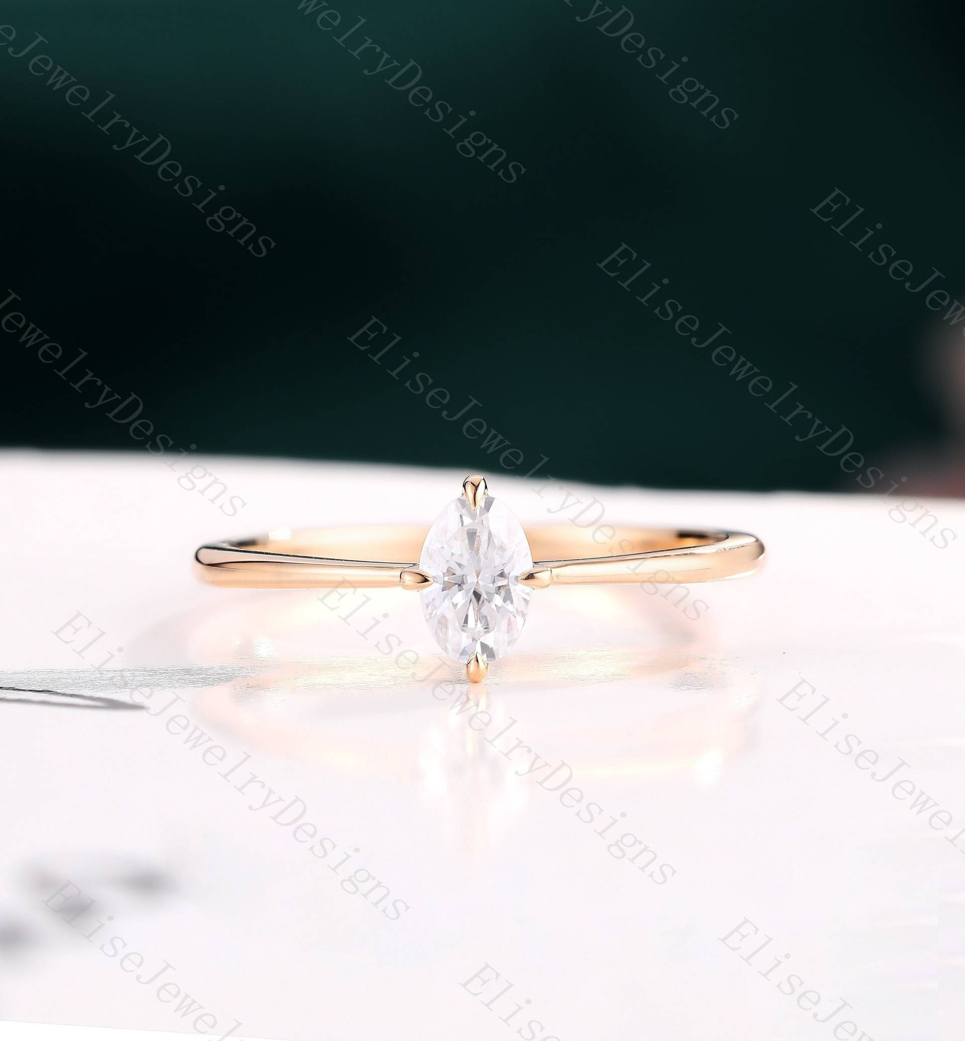Vintage Moissanit Solitär Verlobungsring Zierliche 0, 5Ct Oval Cut Ring Solid Gold Roségold Versprechen Jubiläum von EliseJewelryDesigns
