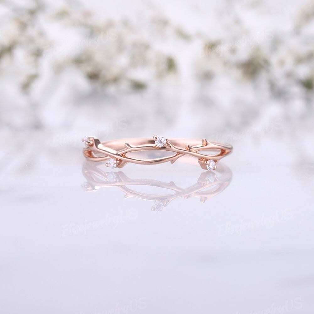 Diamant Hochzeit Band Zierliche Rose Gold Zweig Einzigartige Blatt Twist Ring Floral Stacking Jubiläum Geschenk Frauen Natur Inspiriert von EliseJewelryUS