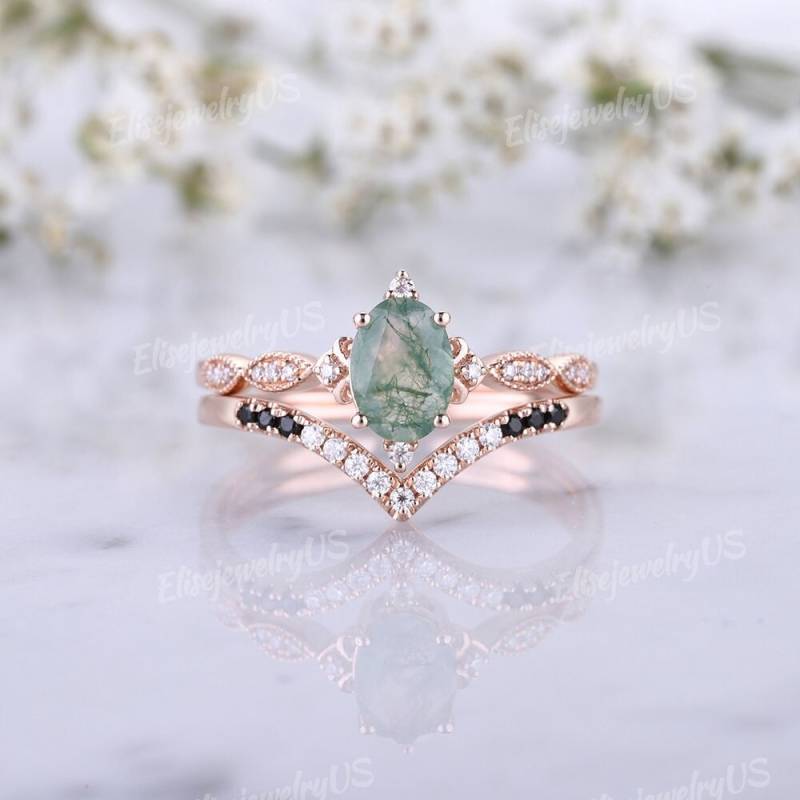 Oval Moos Achat Braut Set Grüner Verlobungsring Moissanite & Schwarzer Spinell Cluster Ring Rose Gold Stacking Bandringe Für Frauen von EliseJewelryUS