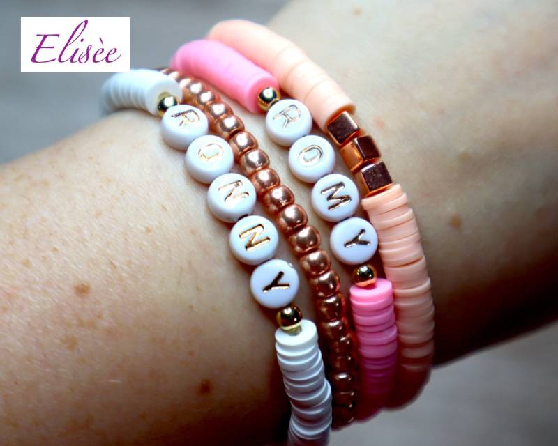 Personalisierbares Heishi Stapel Armband Set Rosè Aus 6mm Perlen | Elastisch Personalisierbar Mit Initialien Oder Name von EliseeShop
