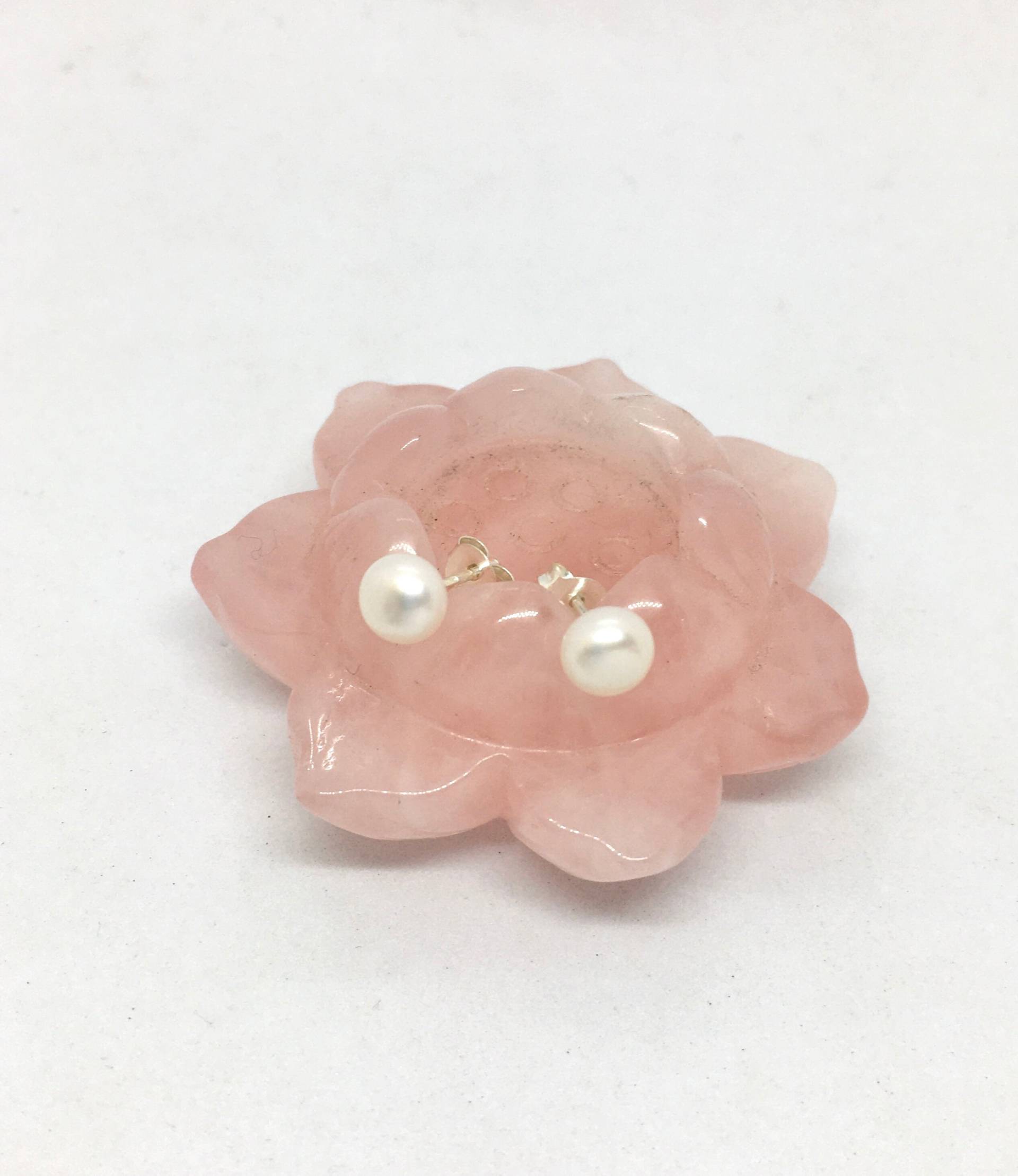 Ein Paar 7mm Weiße Natürliche Perle 925 Sterling Silber Ohrstecker Ein Paar 7mm Weiße Natürliche Perle 925 Sterling Silber Ohrstecker von Elisilverdesigns