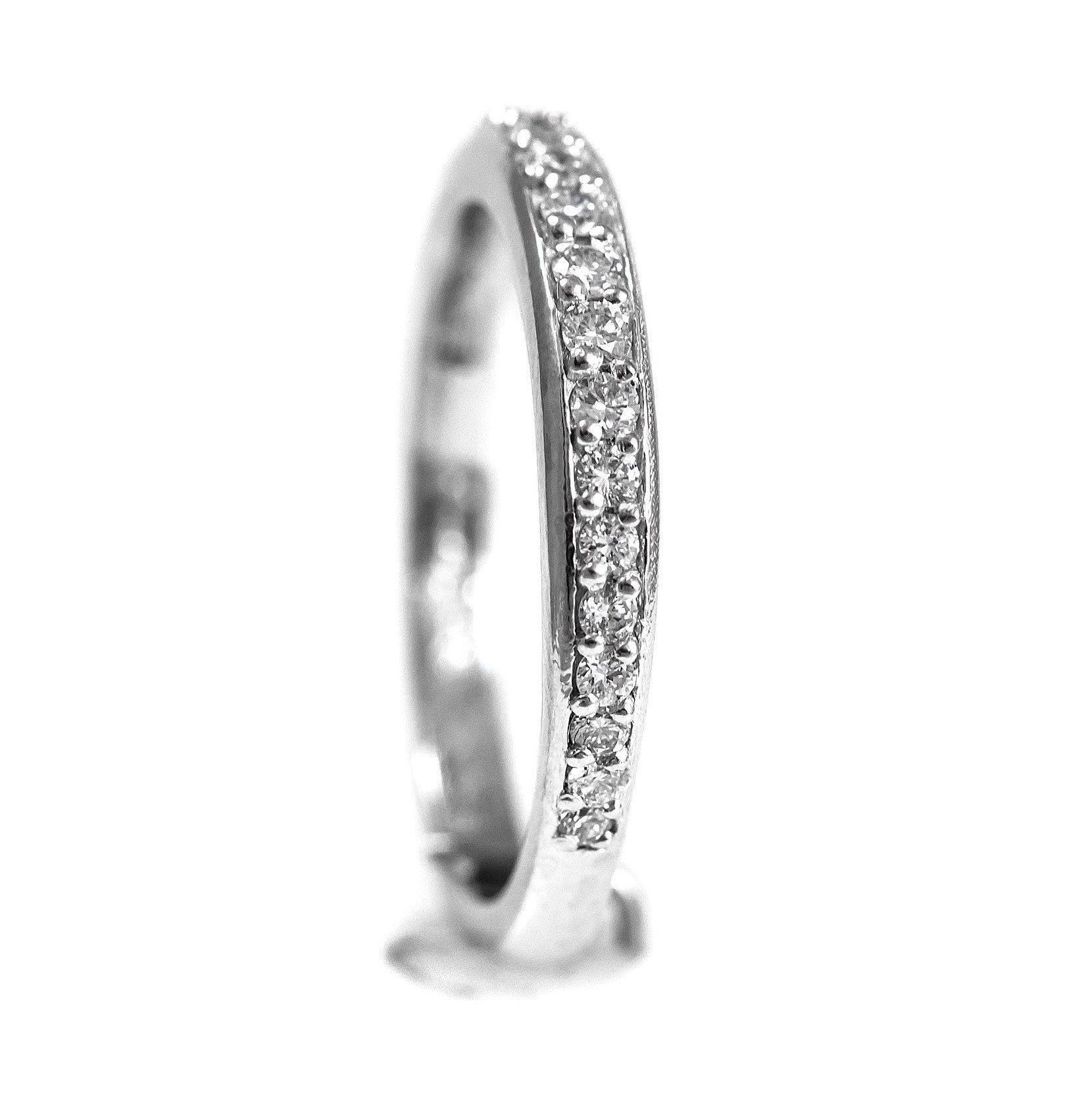 "Hochzeitsringe "Mary" in Platin, 14K Weissgold , 18K Weissgold, Stapelbar, Moderner Schmuck - Elissar Couture." von ElissarJewelry