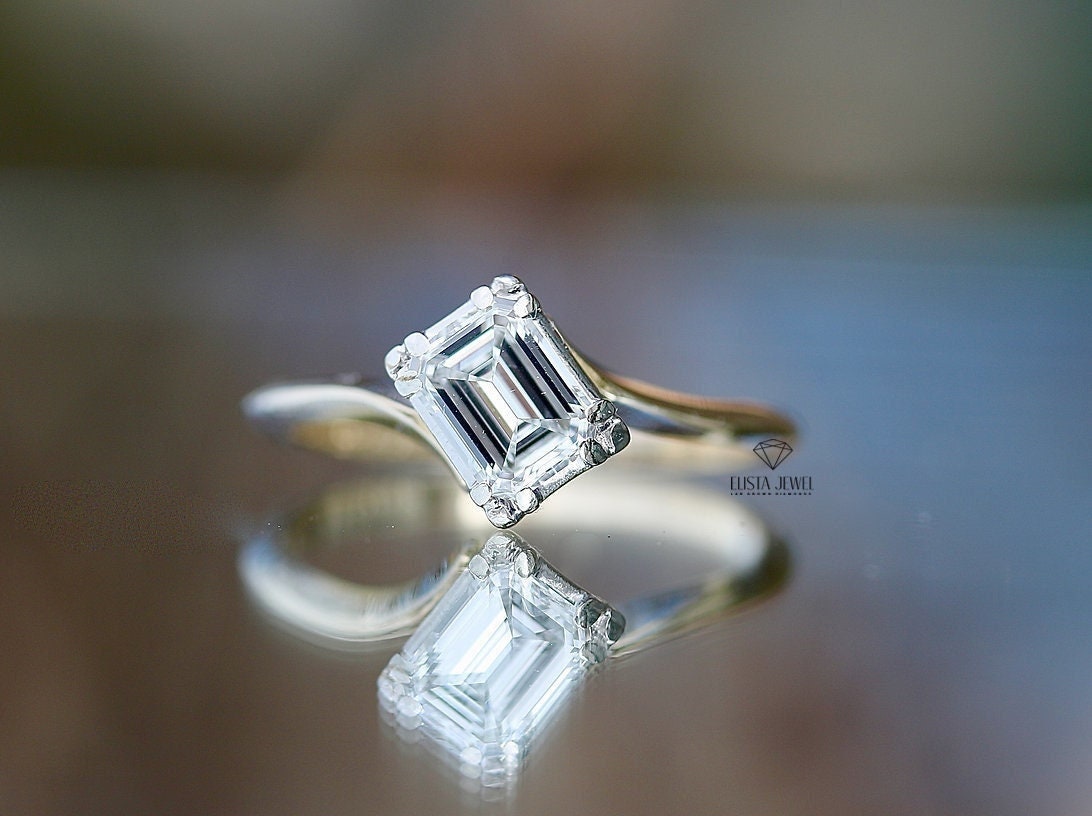 Smaragdschliff Diamant Solitär Verlobungsring, 14K Massivem Gelbgold Umschlag Vorschlag Ring, Cvd Geschenk Für Sie Smaragdschliff Diamant Solitär Verlobungsring, 14K Massivem Gelbgold Umschlag Vorschlag Ring, Cvd Geschenk Für Sie von ElistaJewel