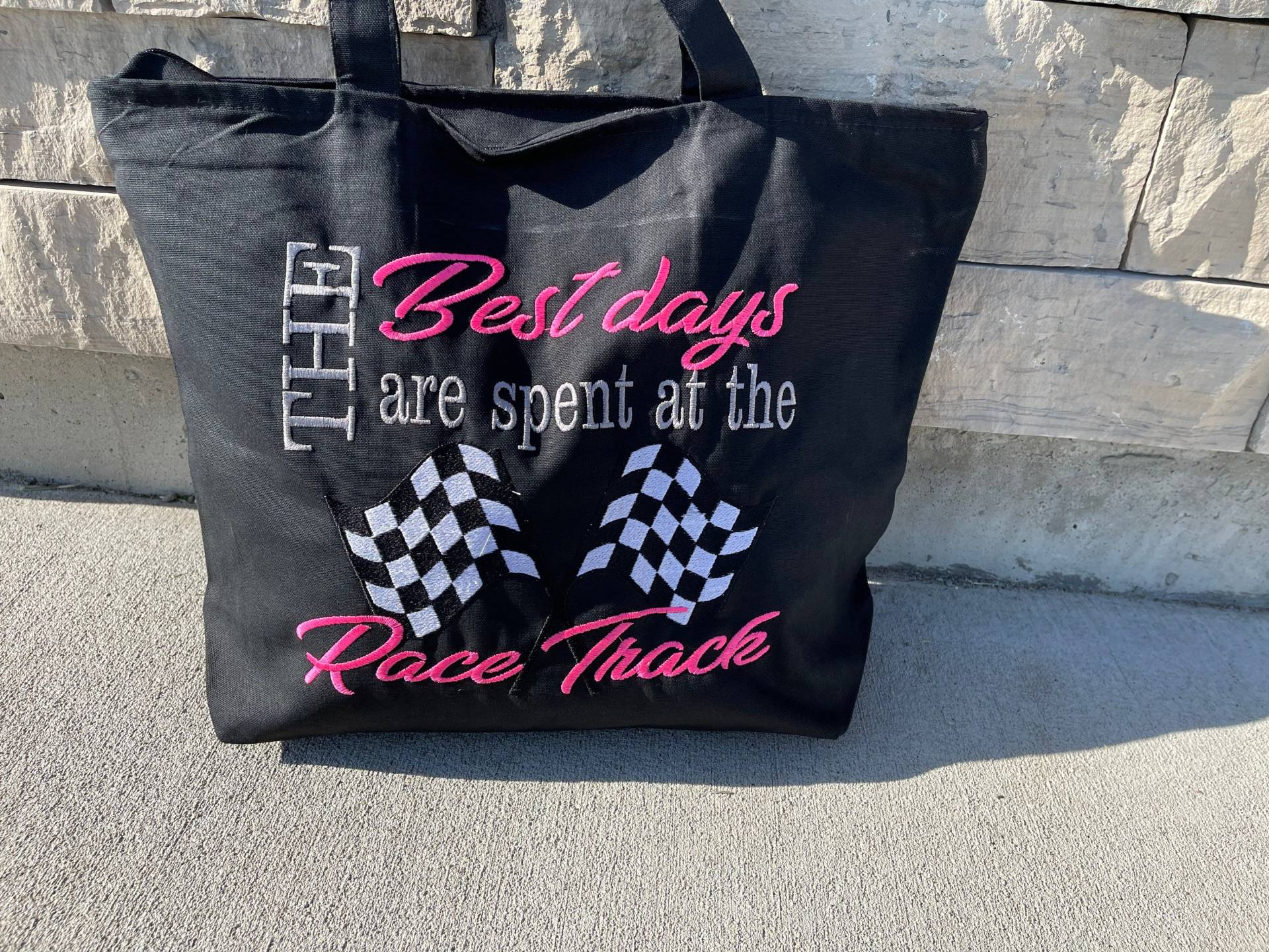 Beste Tage Rennstrecke Beste Tage Rennstrecke von EliteEmbroideryShop