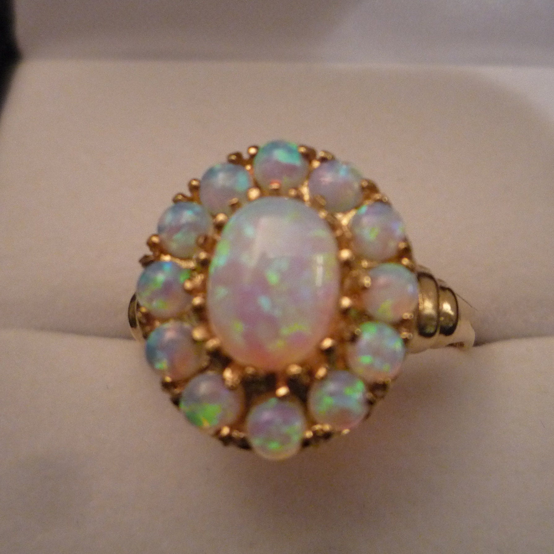 Opal Cluster Ring Opal Cluster Ring von ElizabethAntiques