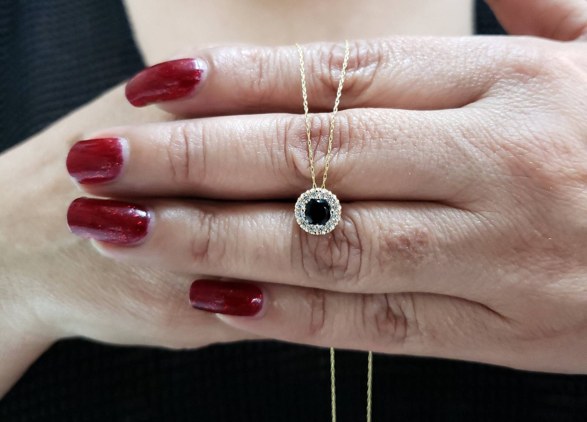 14Kt Gold 0, 50 Ct Echter Schwarzer Onyx Halo Design Anhänger Halskette Geschenk Für Sie Zierliche Brautjungfern Braut Hochzeit Schmuck von ElizabethJewelryInc