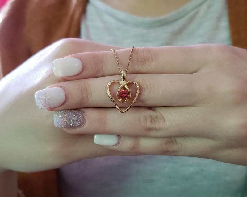 14Kt Gold Granat Halskette, Anhänger, Herz Doppelherz Januar Birthstone Geschenke in Letzter Minute von ElizabethJewelryInc