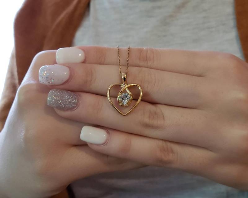 14Kt Gold Natürliche Aquamarin Halskette, Herz Anhänger, März Birthstone Halskette von ElizabethJewelryInc