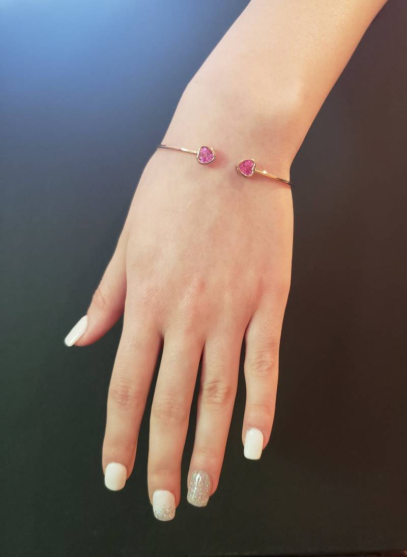 14Kt Gold Rosa Saphir Armreif, Armband, Herz Lünette September Birthstone Armband von ElizabethJewelryInc