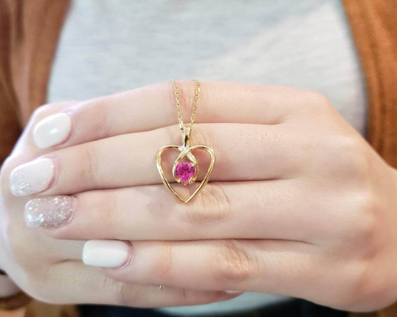 14Kt Gold Rosa Saphir Halskette, Anhänger, Herz September Birthstone Halskette von ElizabethJewelryInc