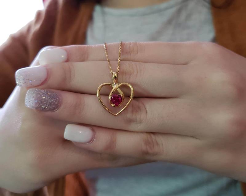 14Kt Gold Rubin Halskette, Anhänger, Herz Juli Birthstone Geschenk Für Sie von ElizabethJewelryInc