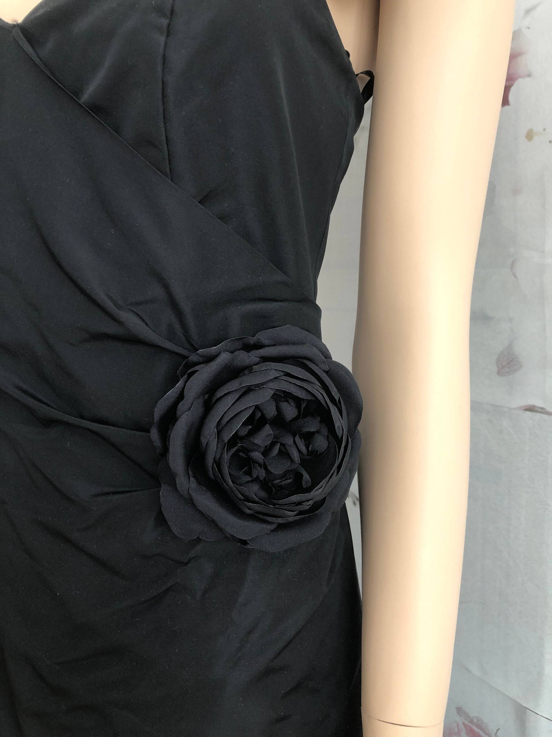 Brosche Blume Ansteckblume Pfingstrose Schwarz Hochzeit Kleid Kleidschmuck Accessoire Haarblume Blumenbrosche Brosche Blume Ansteckblume Pfingstrose Schwarz Hochzeit Kleid Kleidschmuck Accessoire Haarblume Blumenbrosche von Elizabethmode