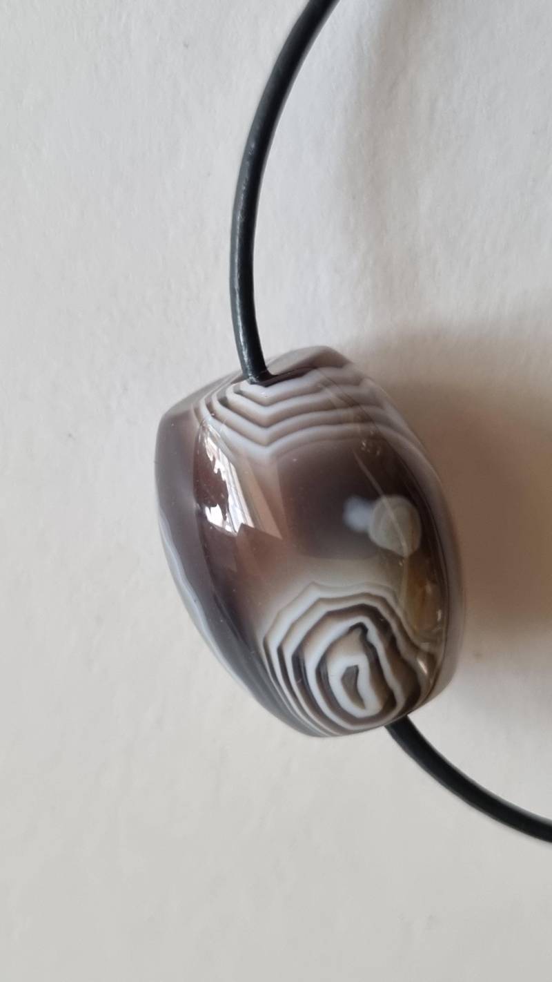 Achat-Tönnchen Mit Lederband von ElkesEdelsteinstube