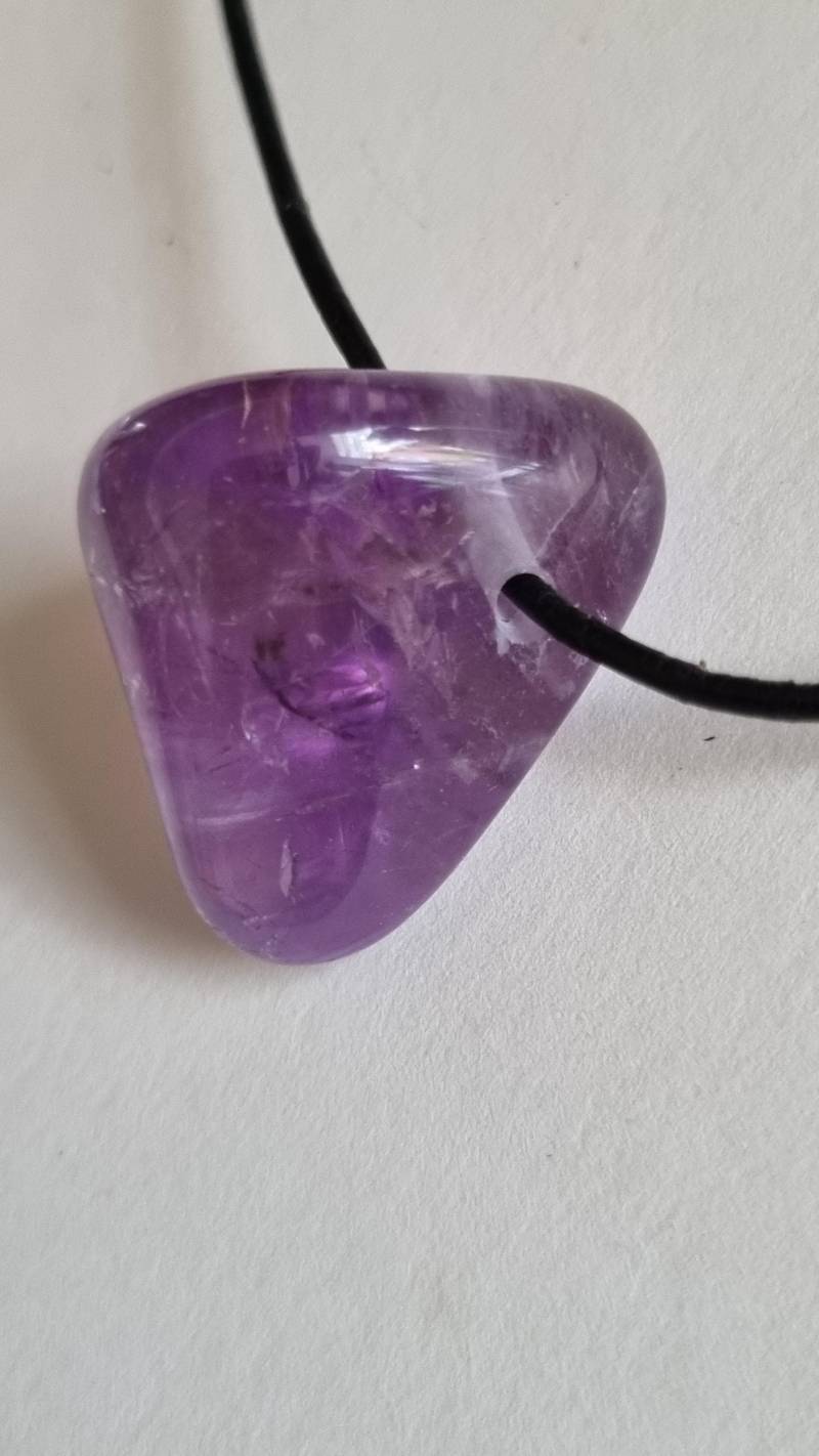 Amethyst | Brasilien Mit Lederband von ElkesEdelsteinstube
