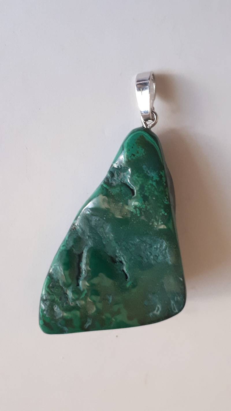 Anhänger Aus Malachit Mit Silberöse von ElkesEdelsteinstube