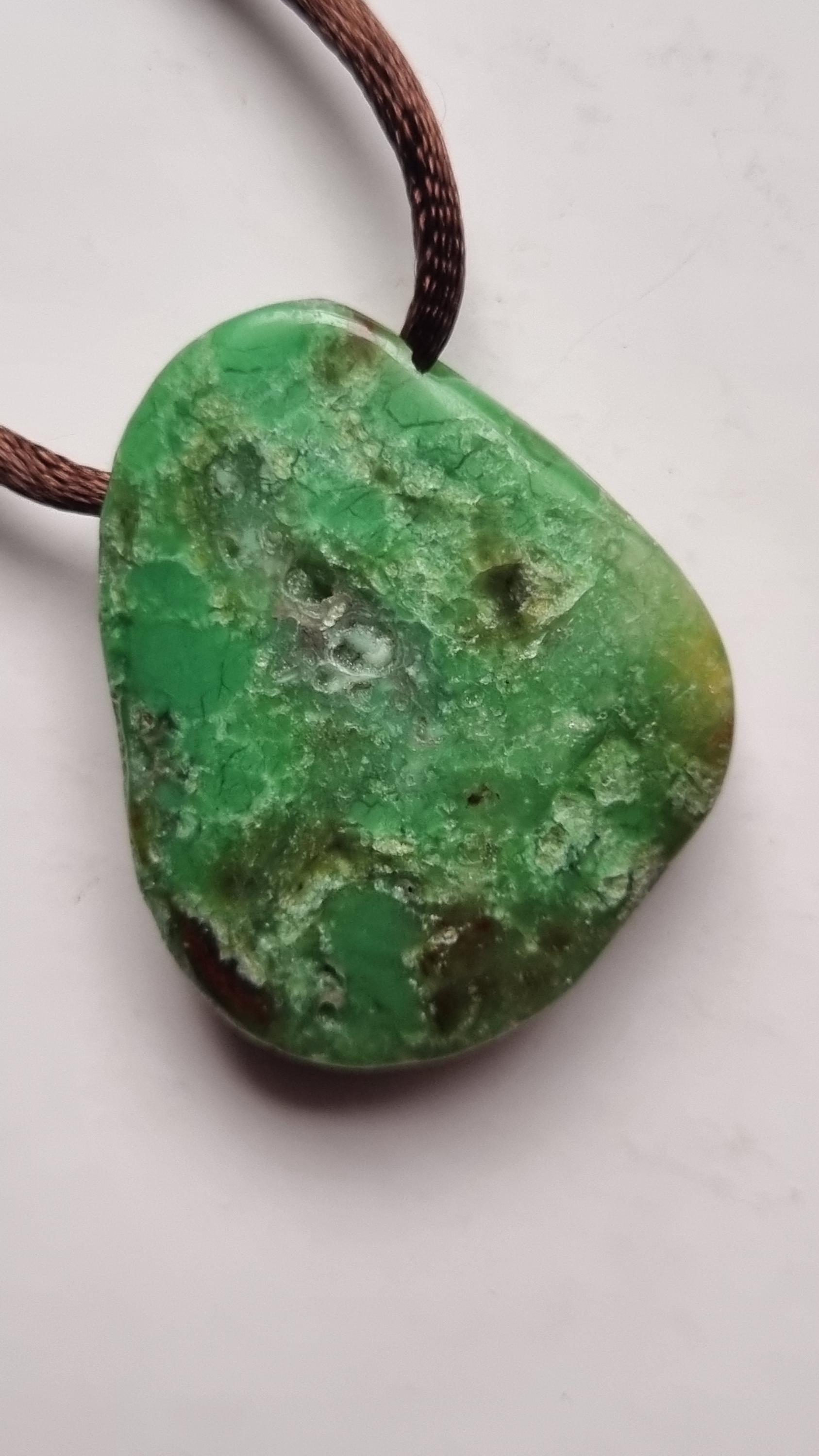 Chrysopras Mit Seidenkordel von ElkesEdelsteinstube