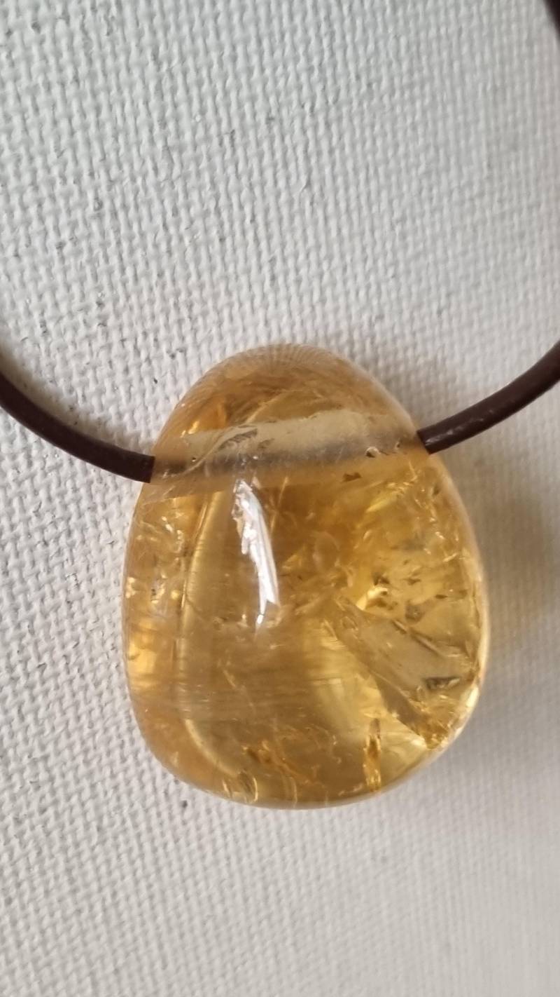 Citrin | Gebrannt Mit Lederband von ElkesEdelsteinstube