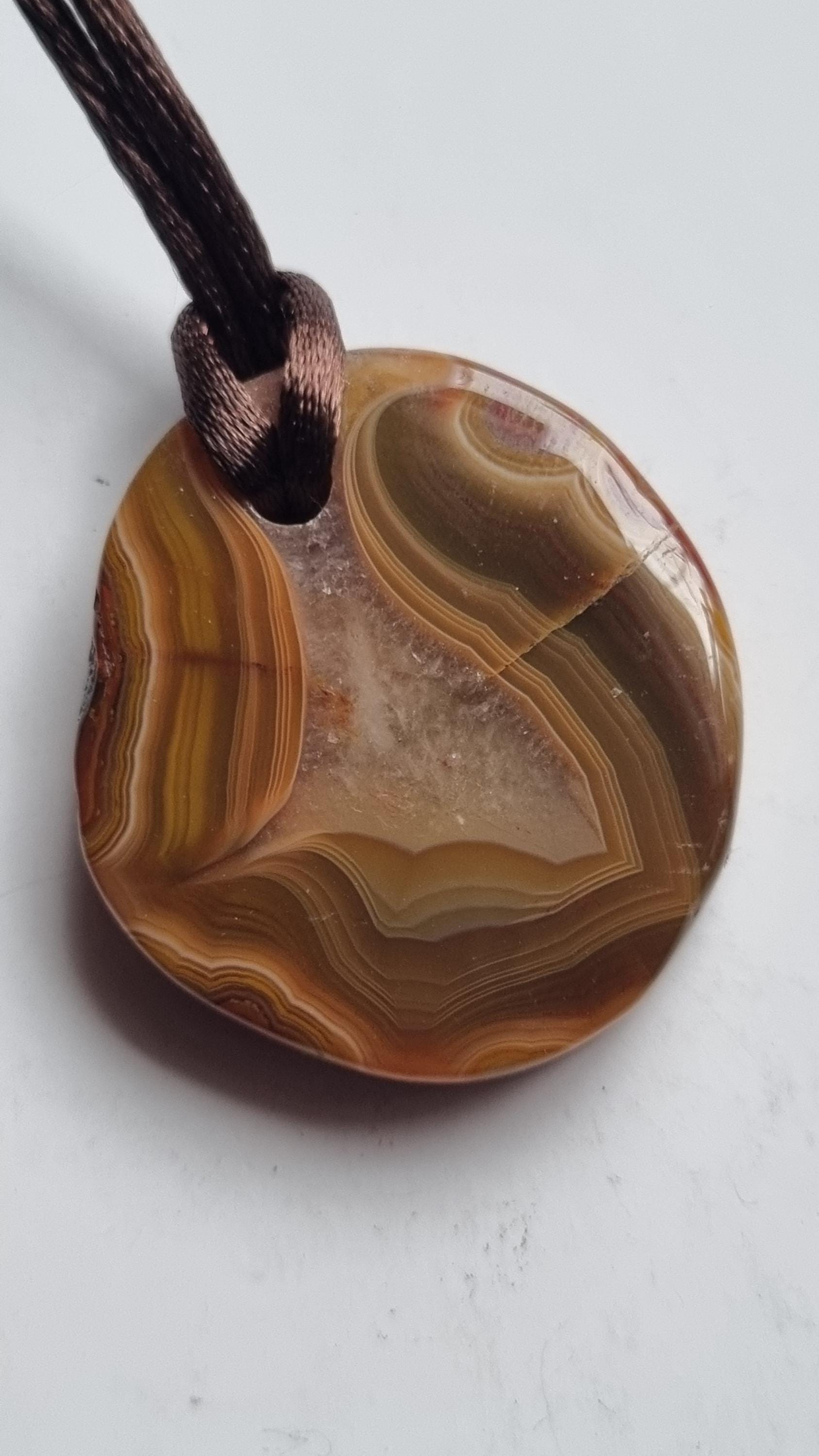 Condor-Achat Mit Seidenkordel von ElkesEdelsteinstube