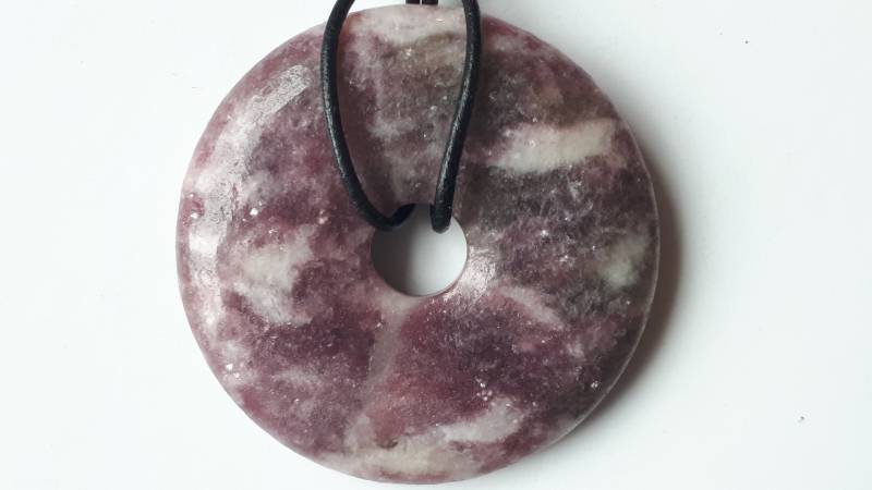 Lepidolith Donut, Groß Und Wunderschön von ElkesEdelsteinstube