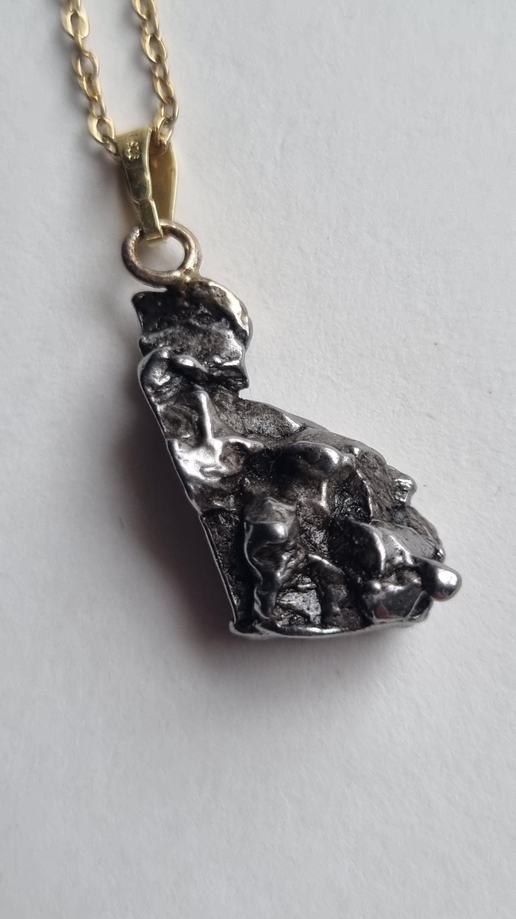 Meteorit Mit Gratis-Kette von ElkesEdelsteinstube