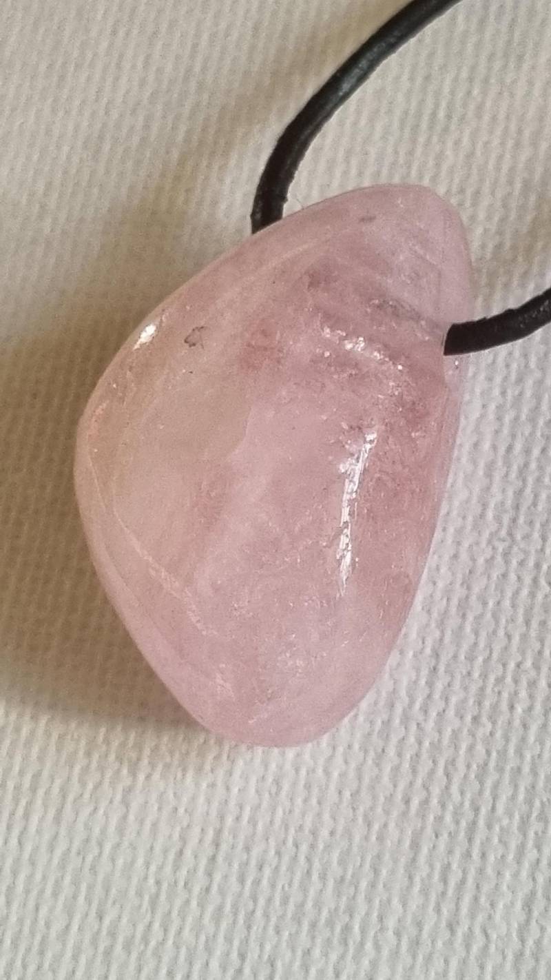 Morganit Mit Lederband von ElkesEdelsteinstube