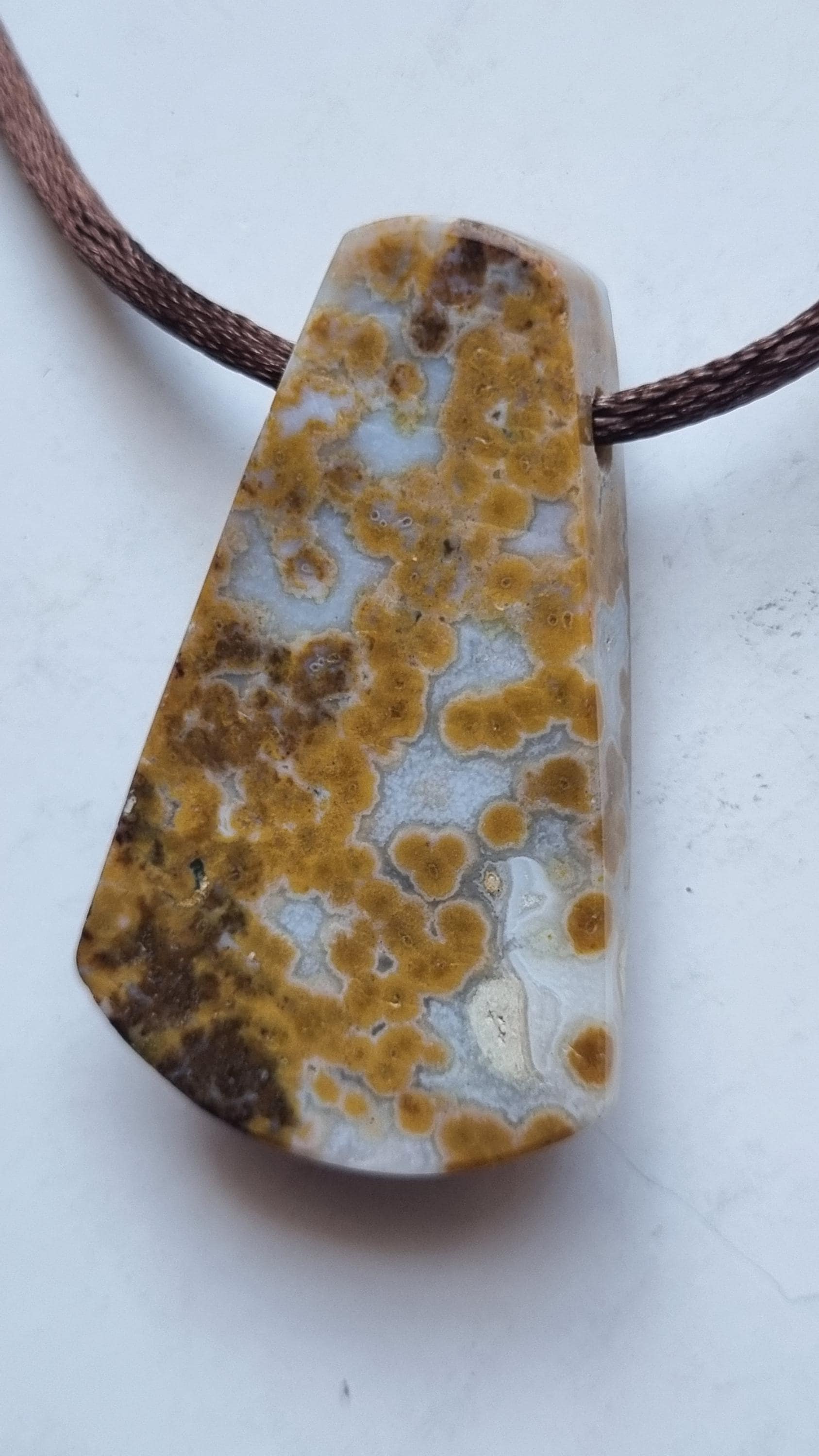 Ozean-Jaspis in Toller Form Mit Seidenkordel von ElkesEdelsteinstube