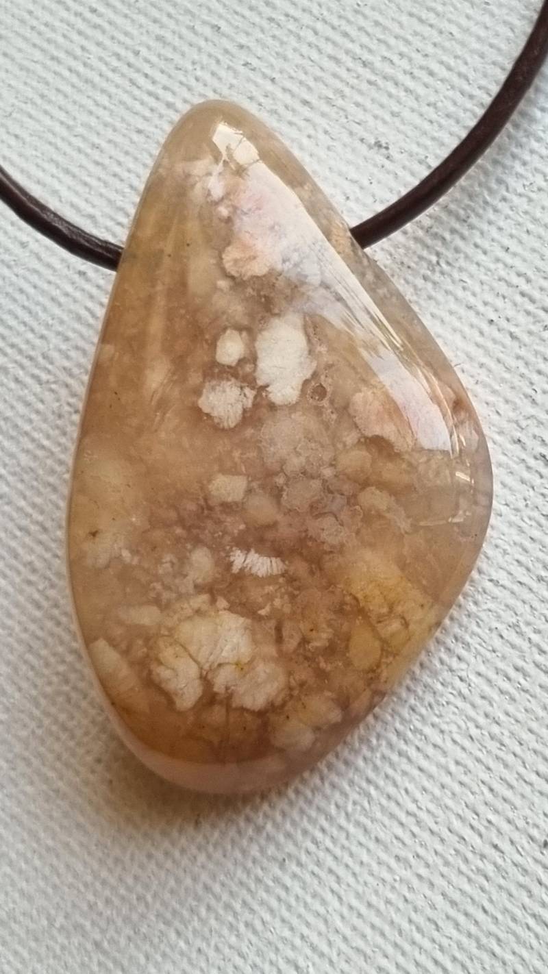 Rosa Moosachat Mit Lederband von ElkesEdelsteinstube