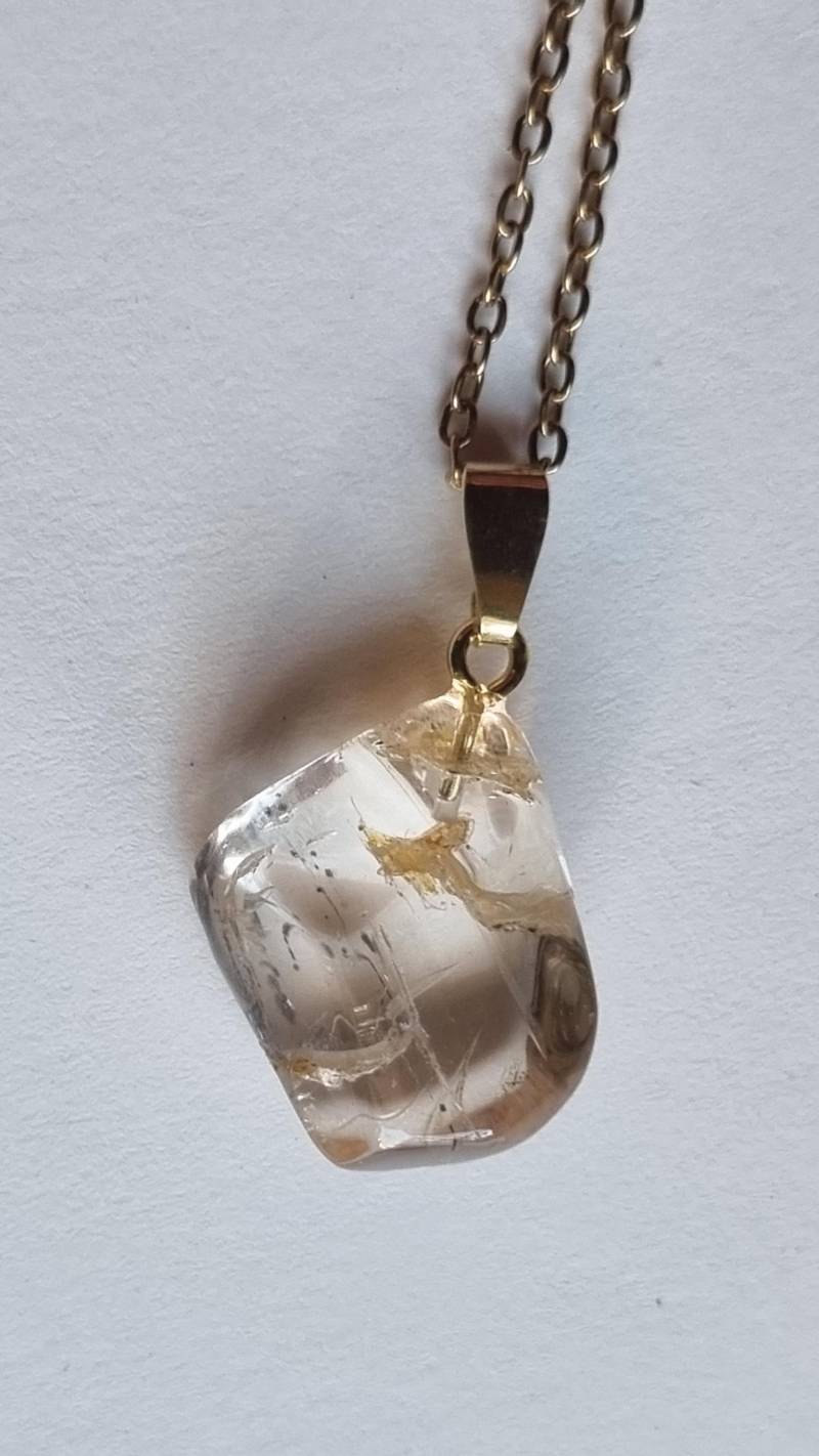 Scapolith Anhänger Mit Gratis-Kette, Selten Und Wunderschön von ElkesEdelsteinstube