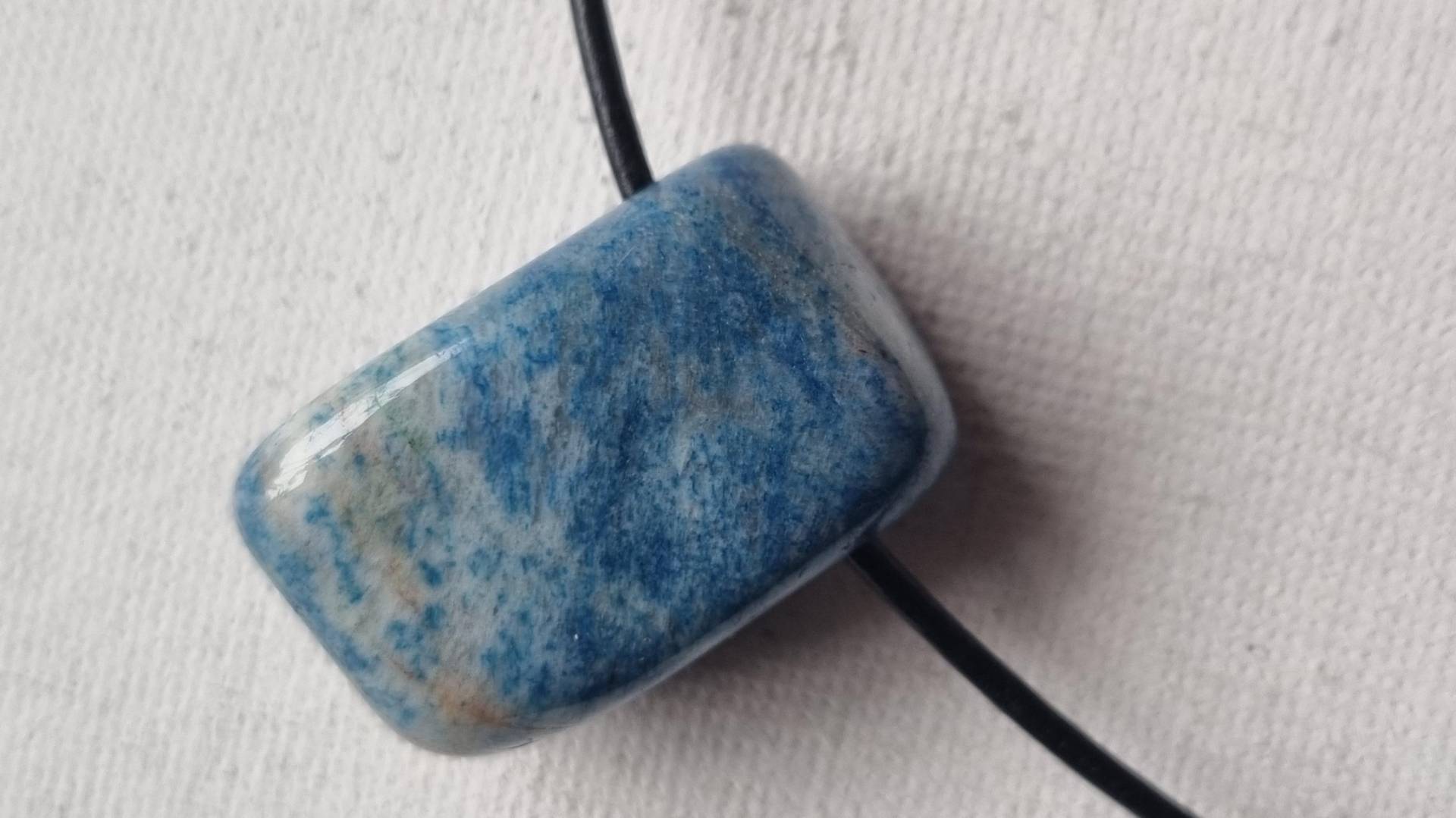 Shattuckit Mit Lederband von ElkesEdelsteinstube