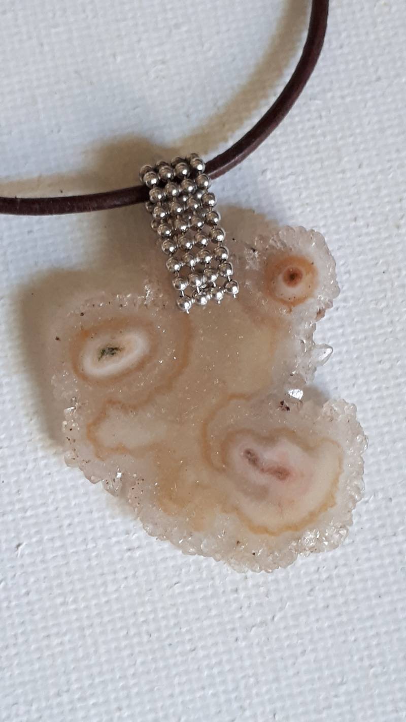 Wunderschön, Achat-Querschnitt Mit Silber Und Lederkette von ElkesEdelsteinstube