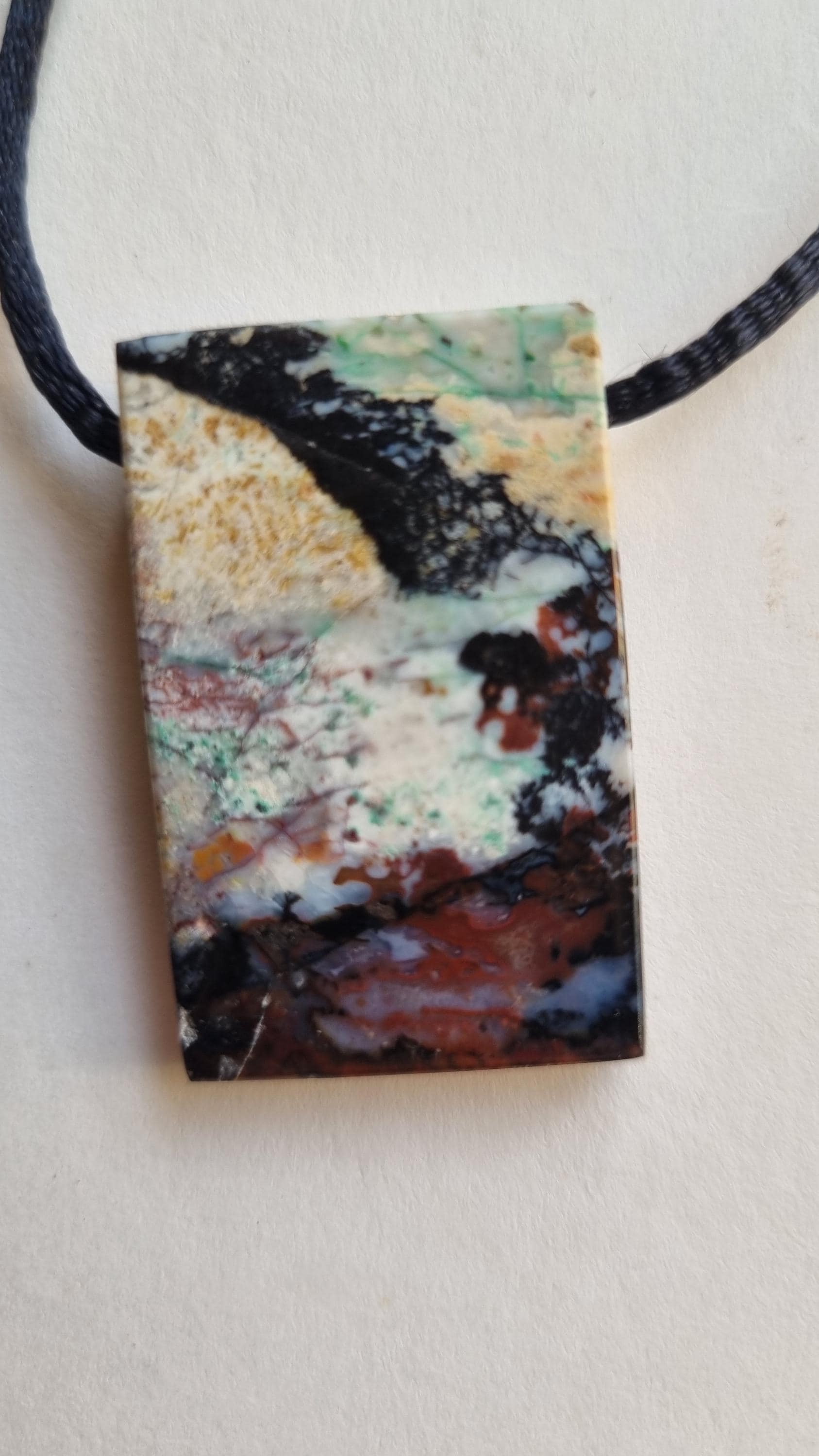 Wunderschön, Garut-stein | Versteinertes, Opalisiertes Holz Aus Indonesien Mit Seidenkordel von ElkesEdelsteinstube