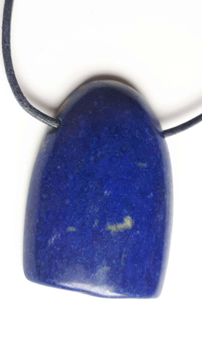 Wunderschön, Lapis Lazuli Mit Lederband von ElkesEdelsteinstube