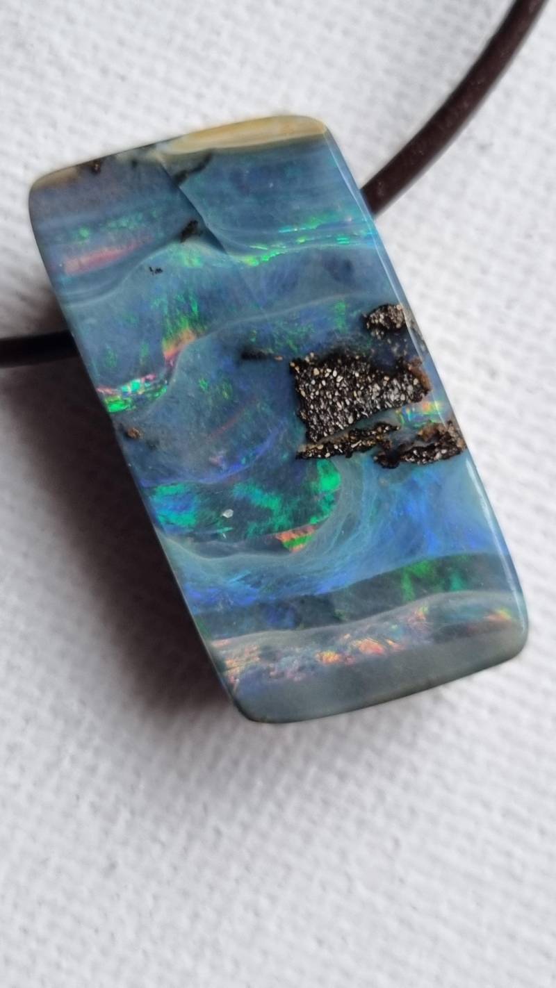 Wunderschöner Boulderopal | Australien Mit Lederband von ElkesEdelsteinstube