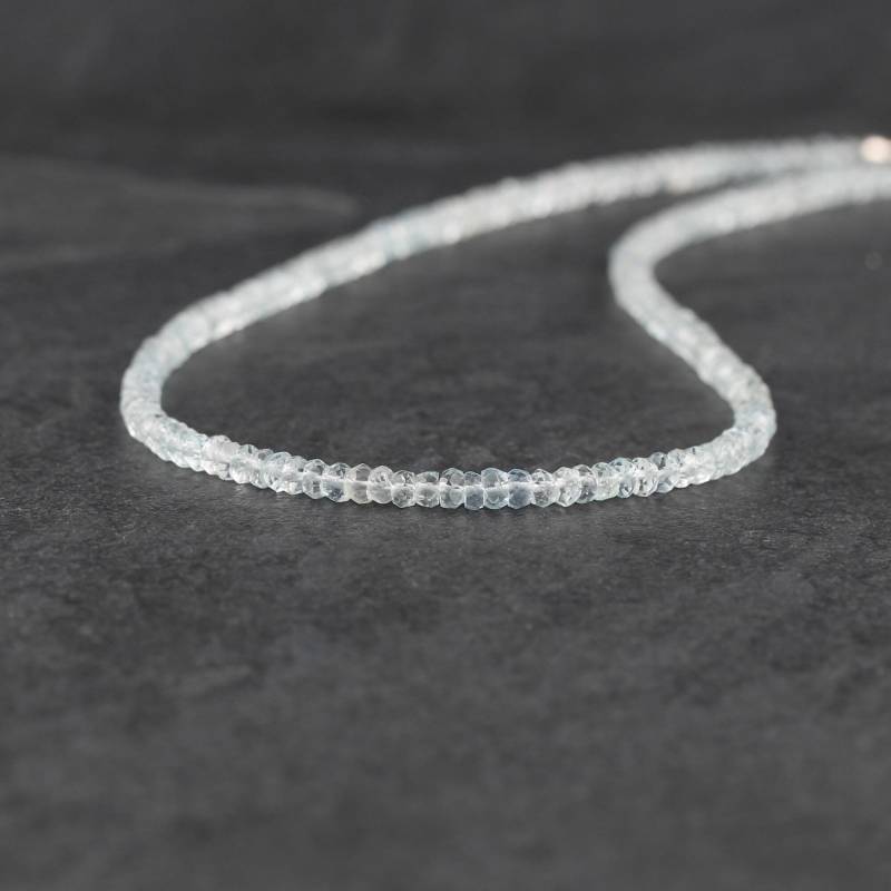 Aquamarin Perlenkette in Sterling Silber, Gold Oder Rosegold Filled, Zierliche Hellblaue Edelstein Halsband, Lange Halskette Für Frauen von EllaArtisanJewellery